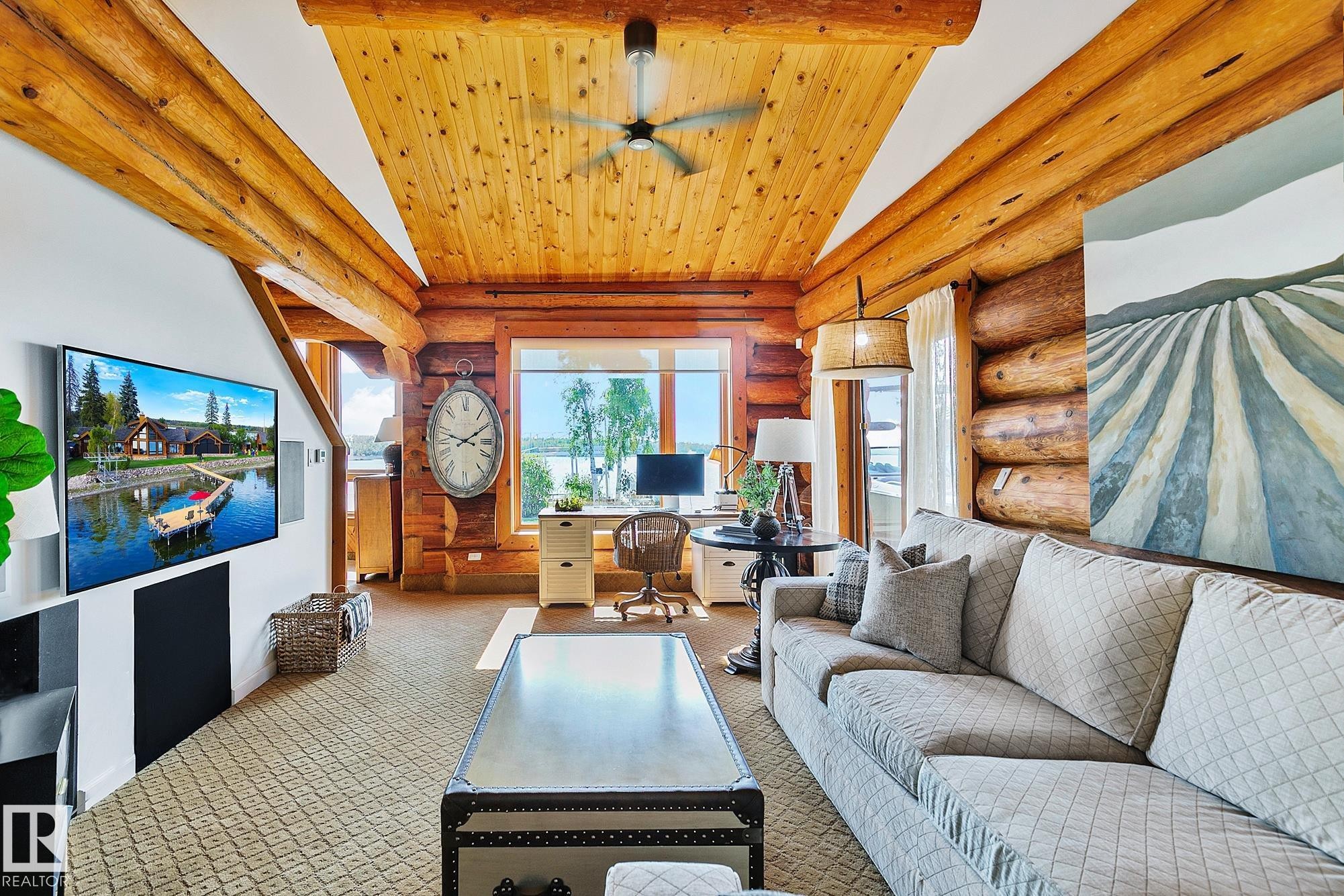 #1 Martin Road, Rural Lac Ste. Anne County, AB - Indoor Photo Showing Living Room