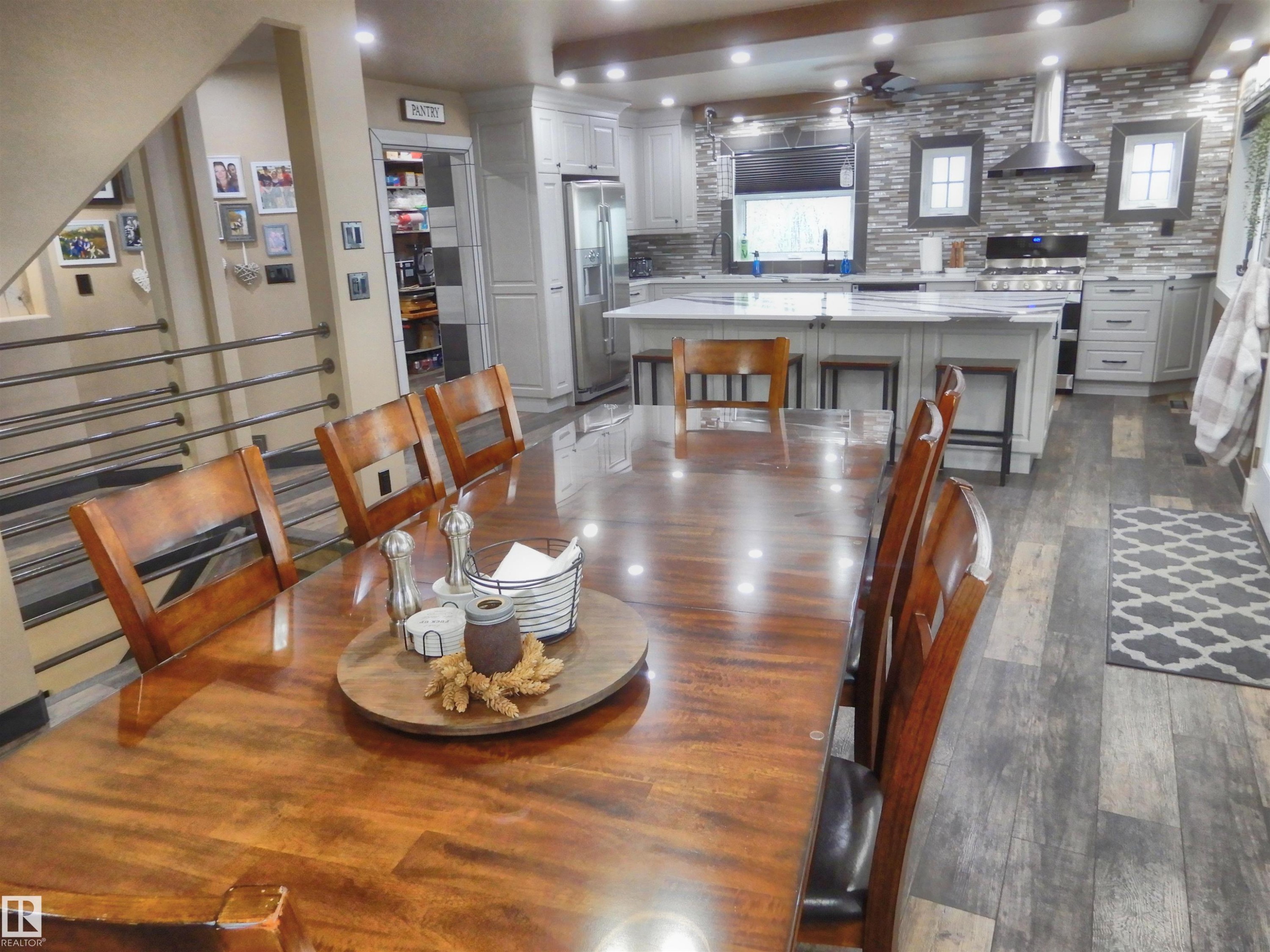 5208 Twp Road 505, Rural Parkland County, AB - Indoor Photo Showing Dining Room