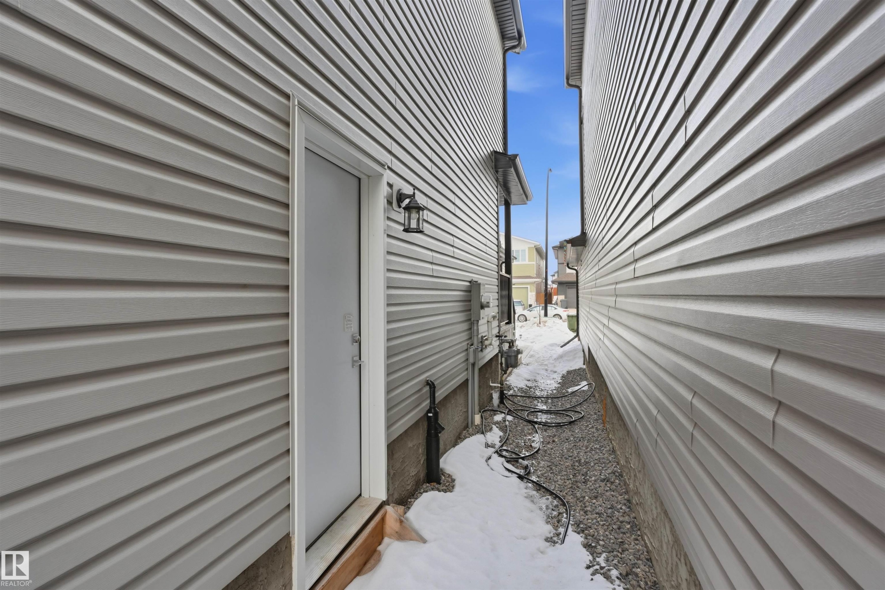 View of snow covered exterior - 452 Roberts Crescent, Leduc, AB - Outdoor