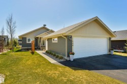 548 55101 STE. ANNE Trail Rural Lac Ste. Anne County, AB T0E 1A1