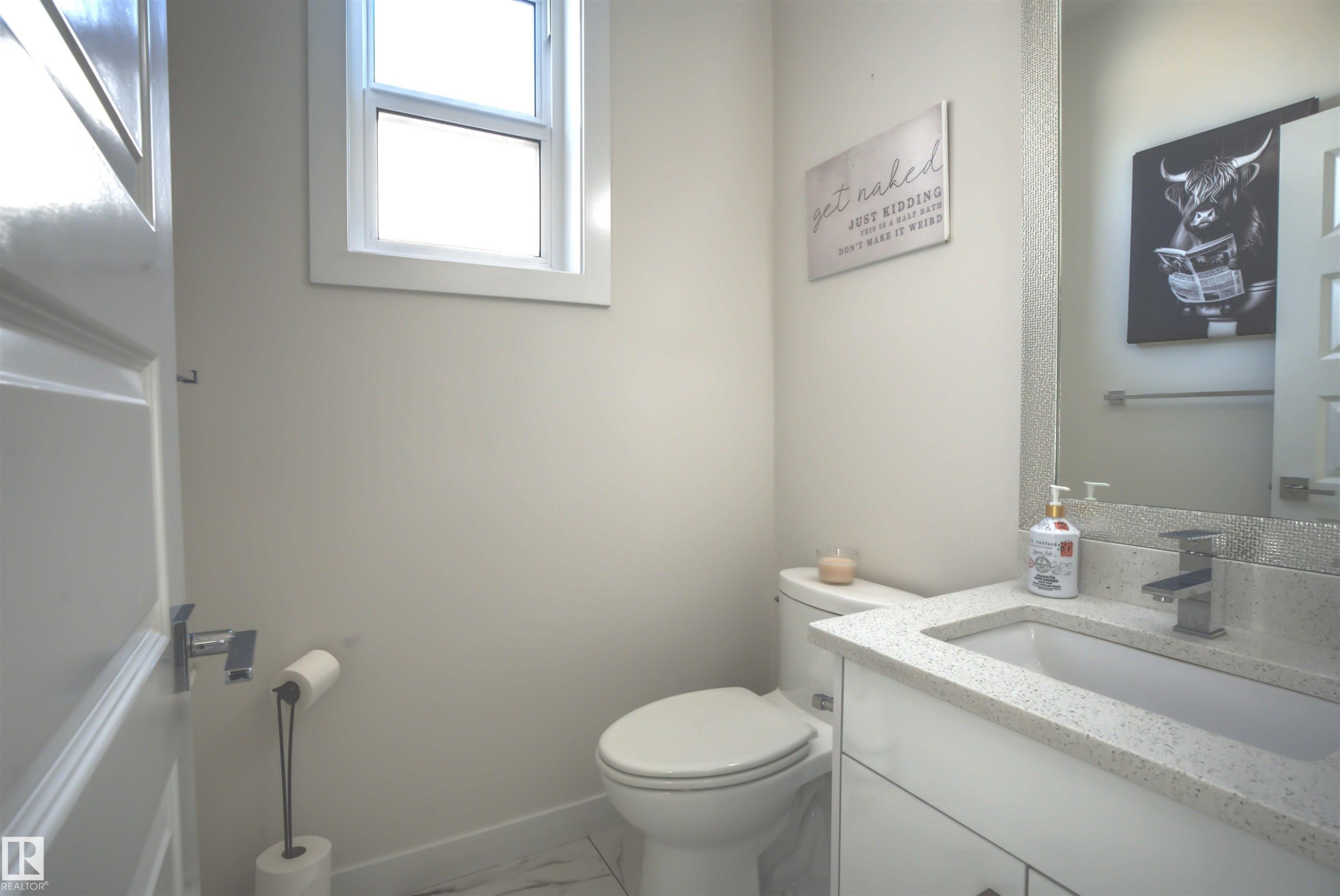 8904 217 Street, Edmonton, AB - Indoor Photo Showing Bathroom
