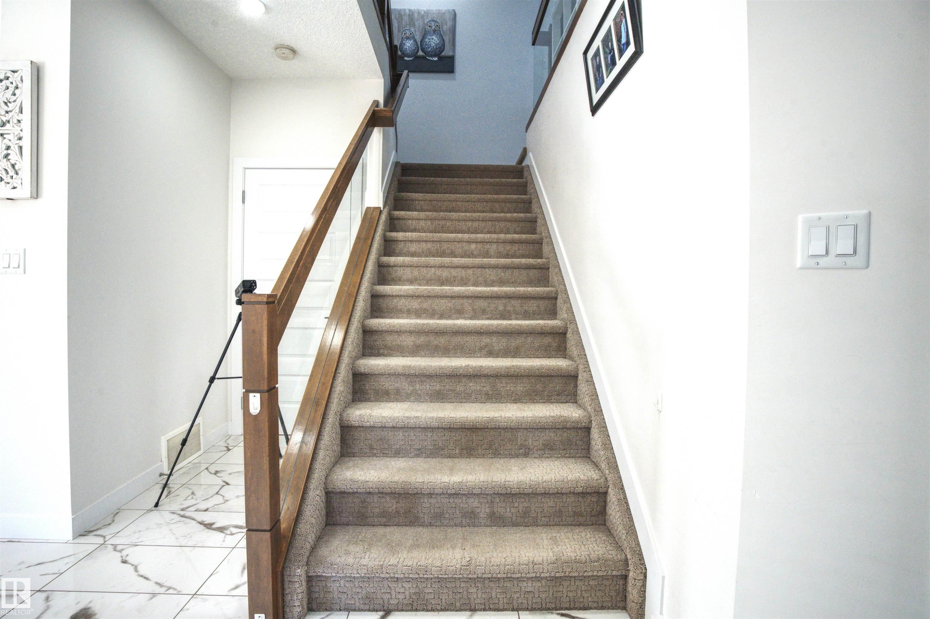 8904 217 Street, Edmonton, AB - Indoor Photo Showing Other Room