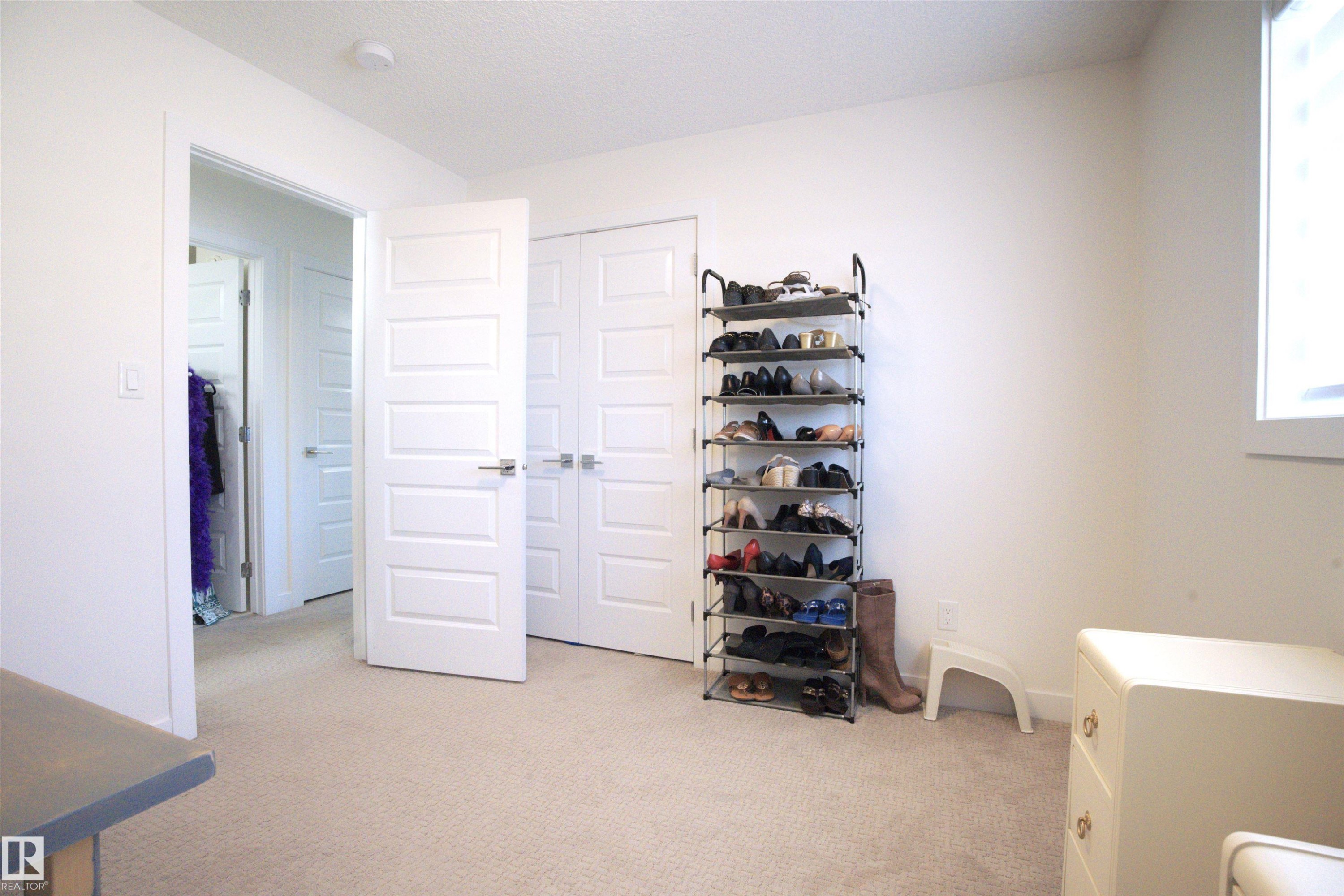 8904 217 Street, Edmonton, AB - Indoor Photo Showing Other Room