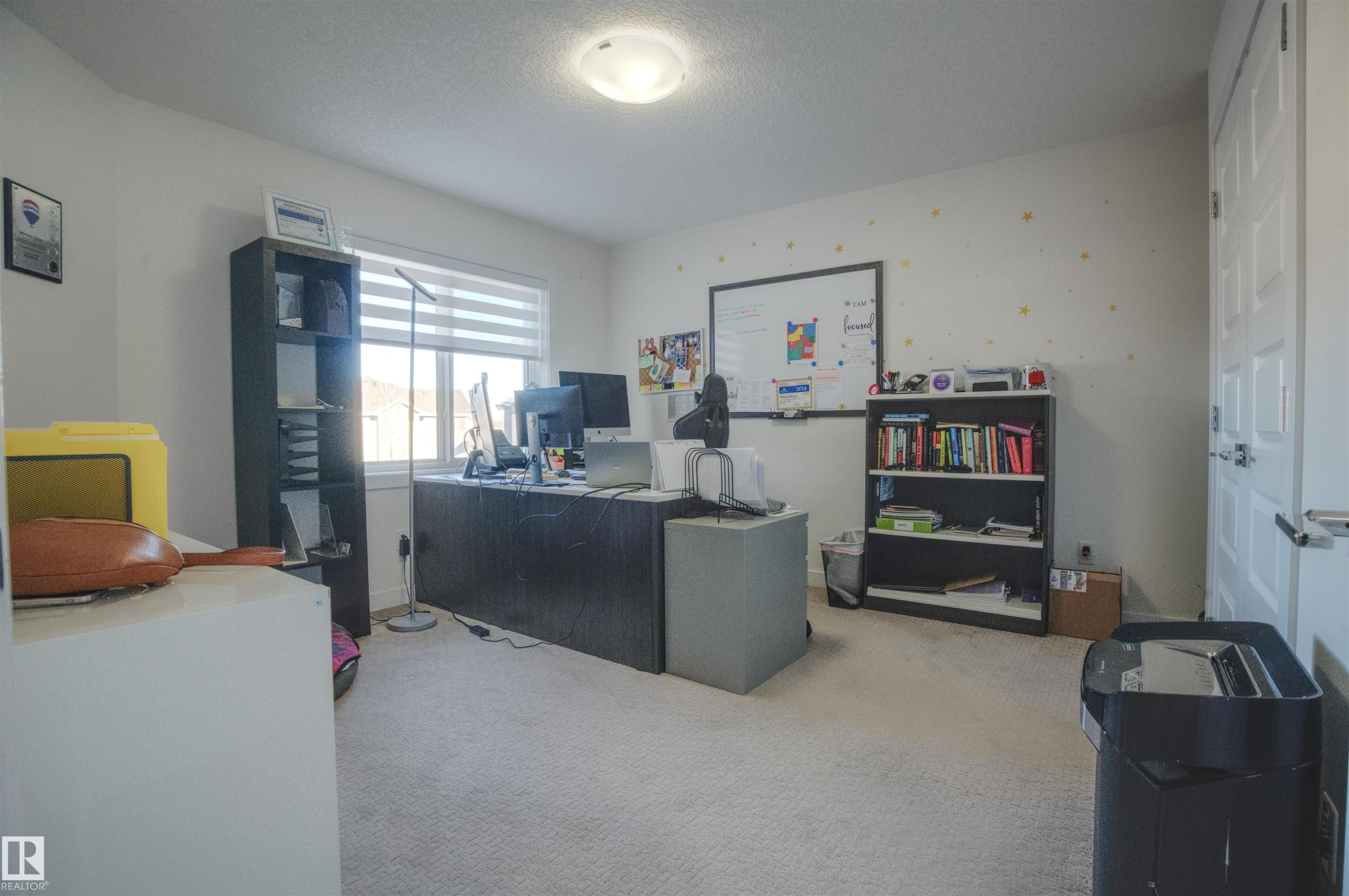 8904 217 Street, Edmonton, AB - Indoor Photo Showing Office