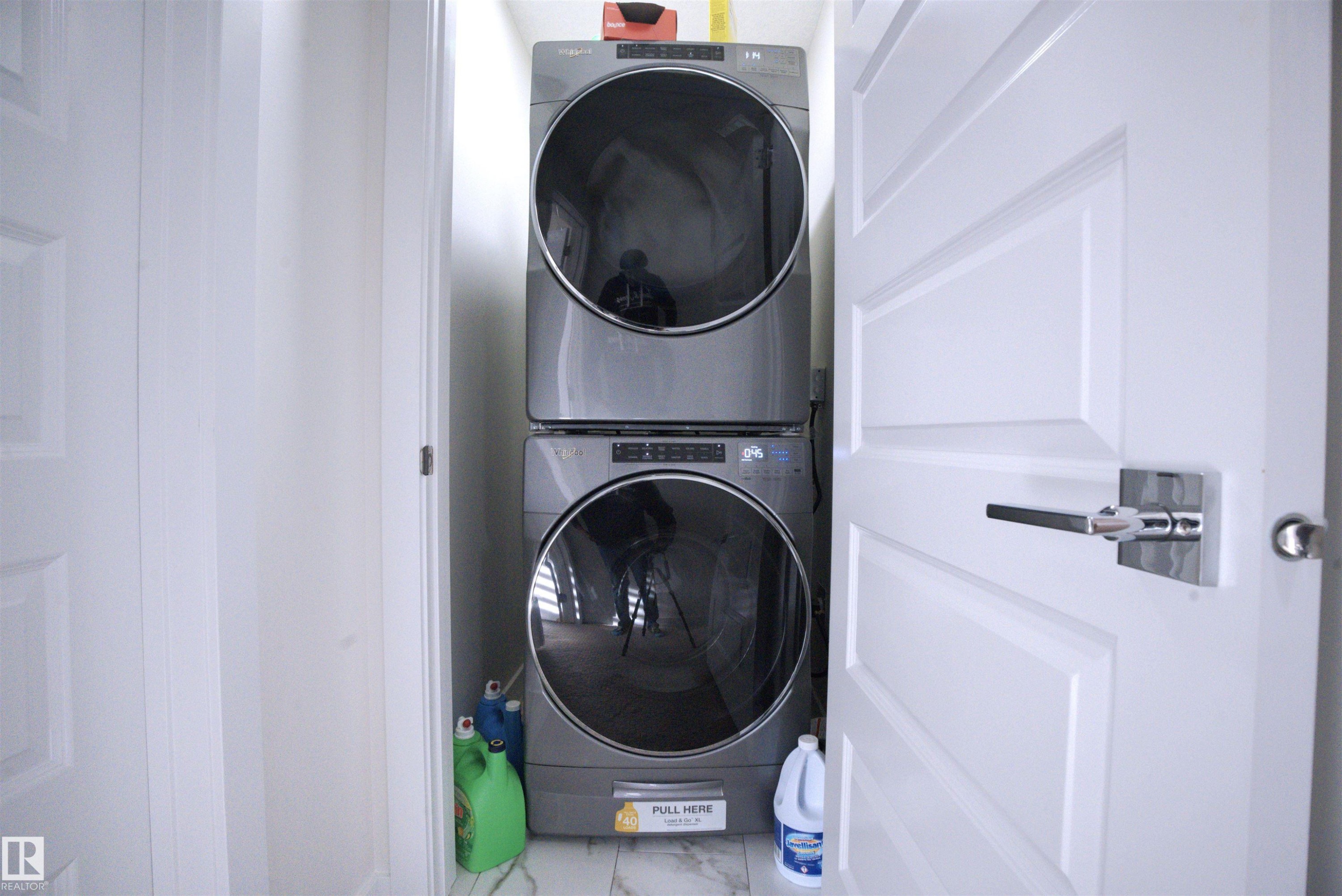 8904 217 Street, Edmonton, AB - Indoor Photo Showing Laundry Room