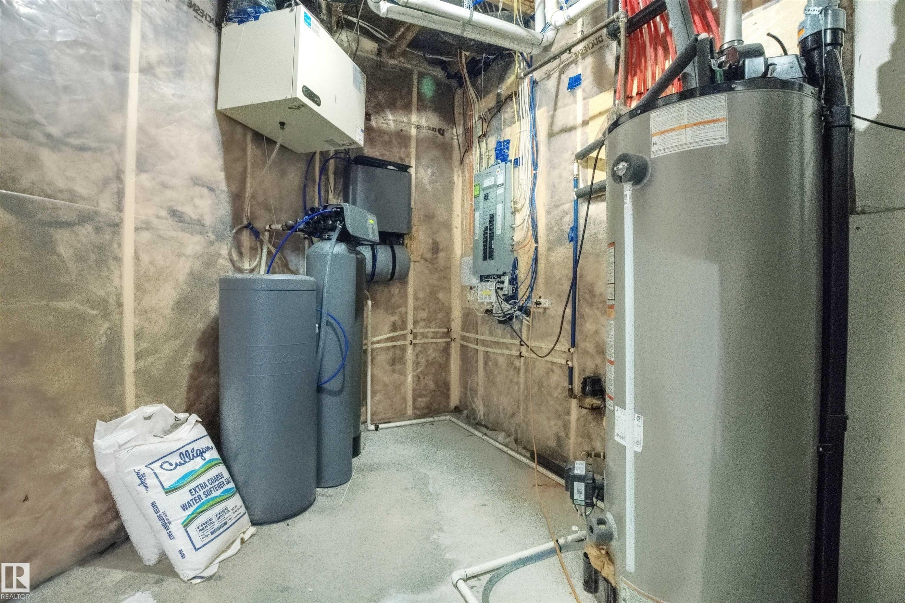 8904 217 Street, Edmonton, AB - Indoor Photo Showing Basement