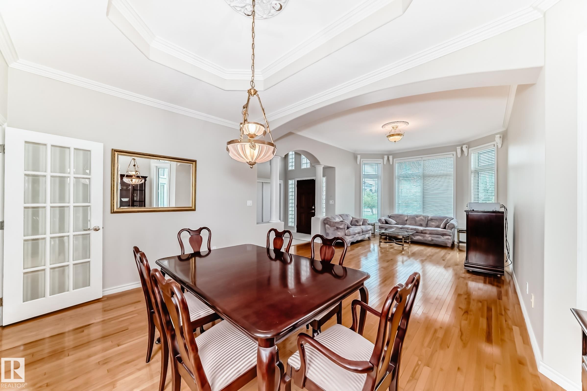 946 Wallbridge Place, Edmonton, AB - Indoor Photo Showing Dining Room