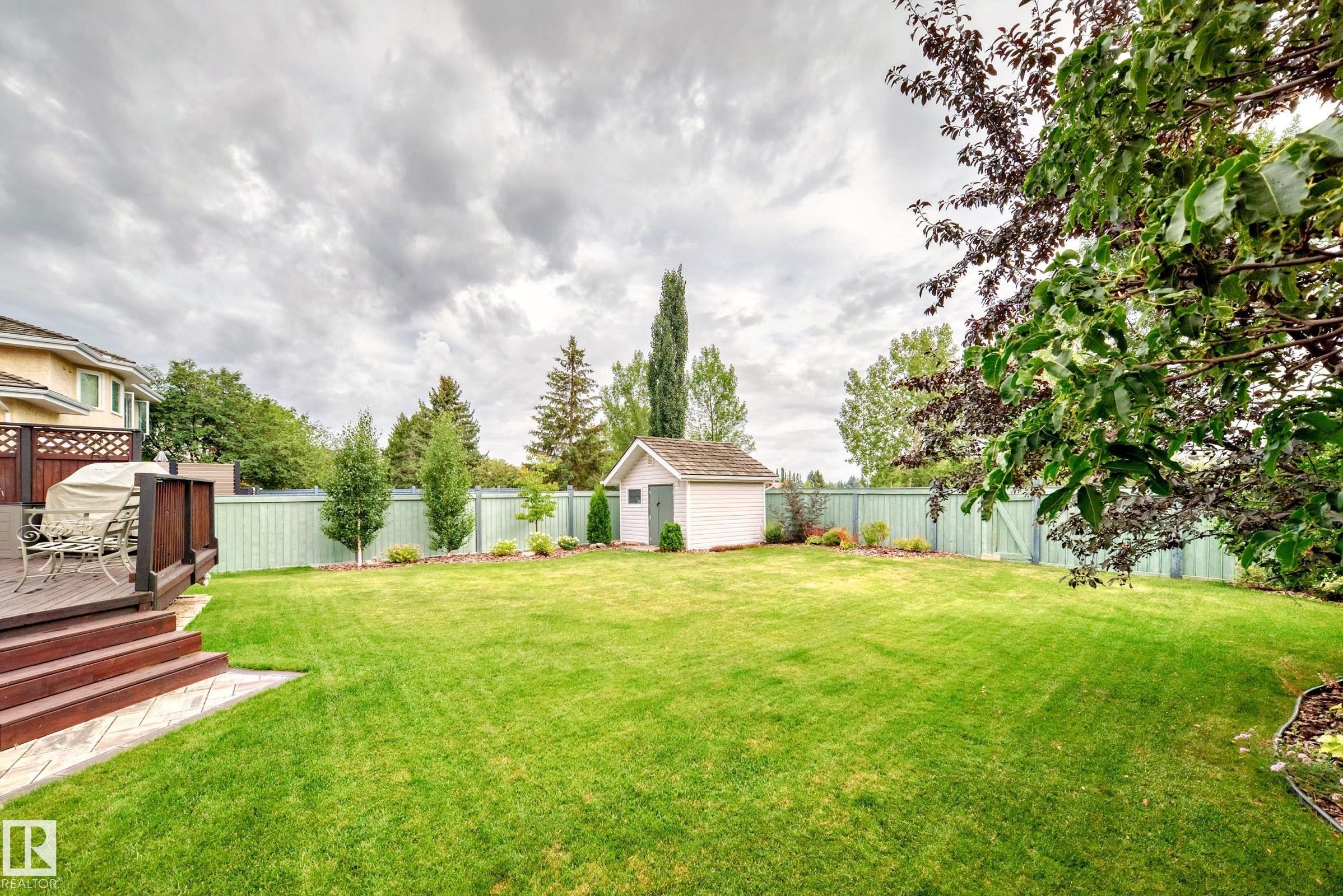 946 Wallbridge Place, Edmonton, AB - Outdoor