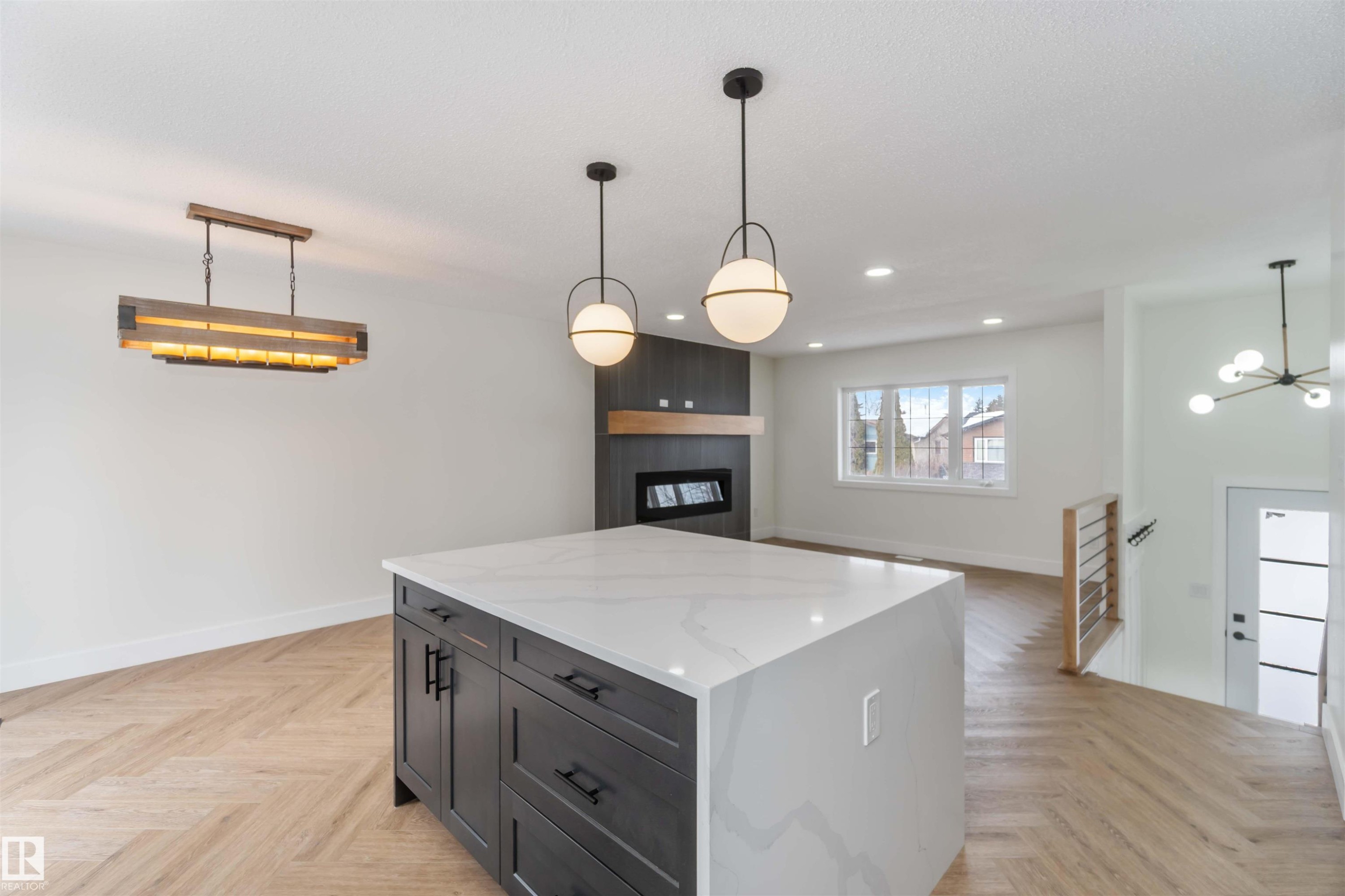 10309 167A Avenue, Edmonton, AB - Indoor