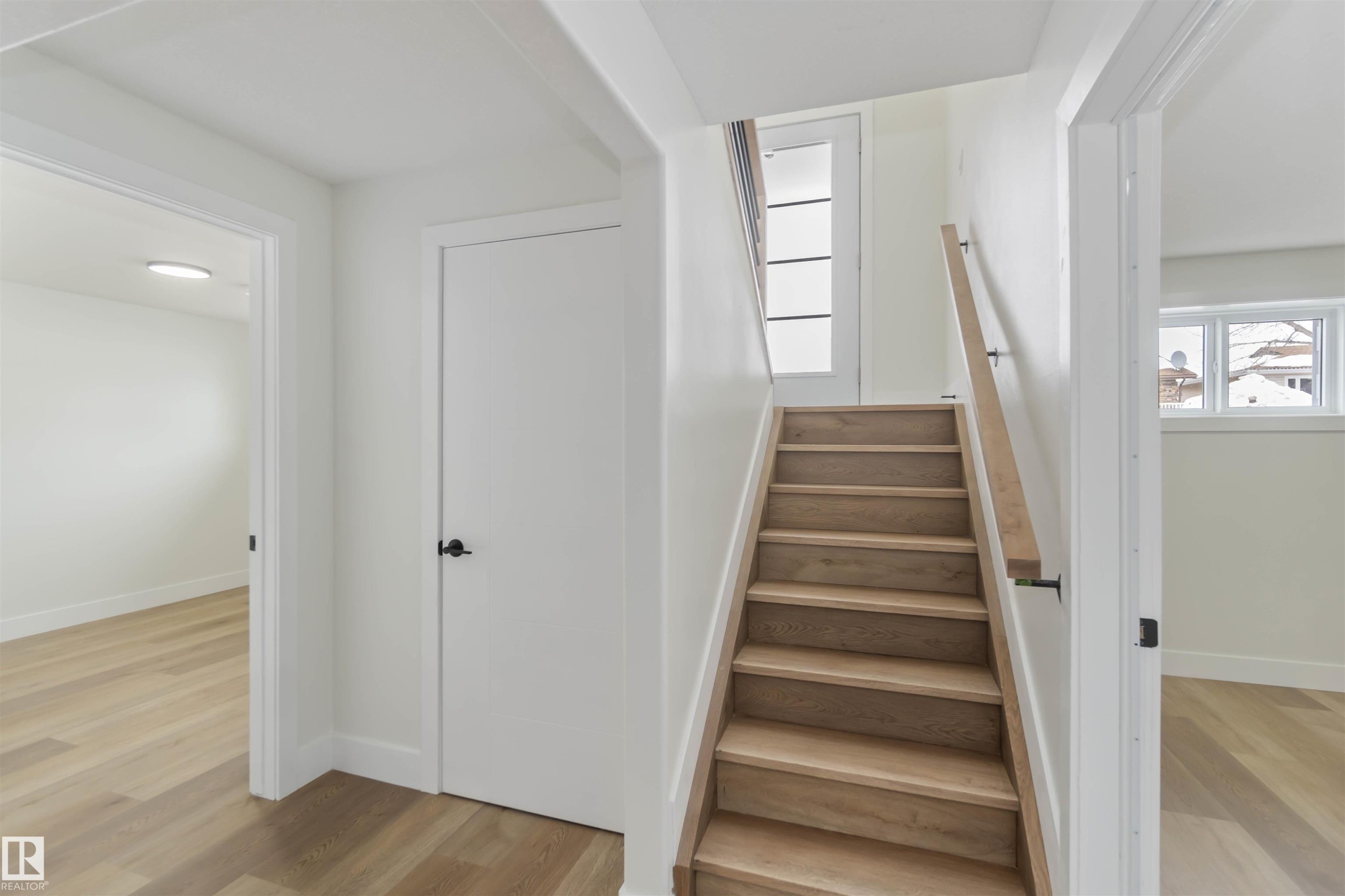 10309 167A Avenue, Edmonton, AB - Indoor Photo Showing Other Room