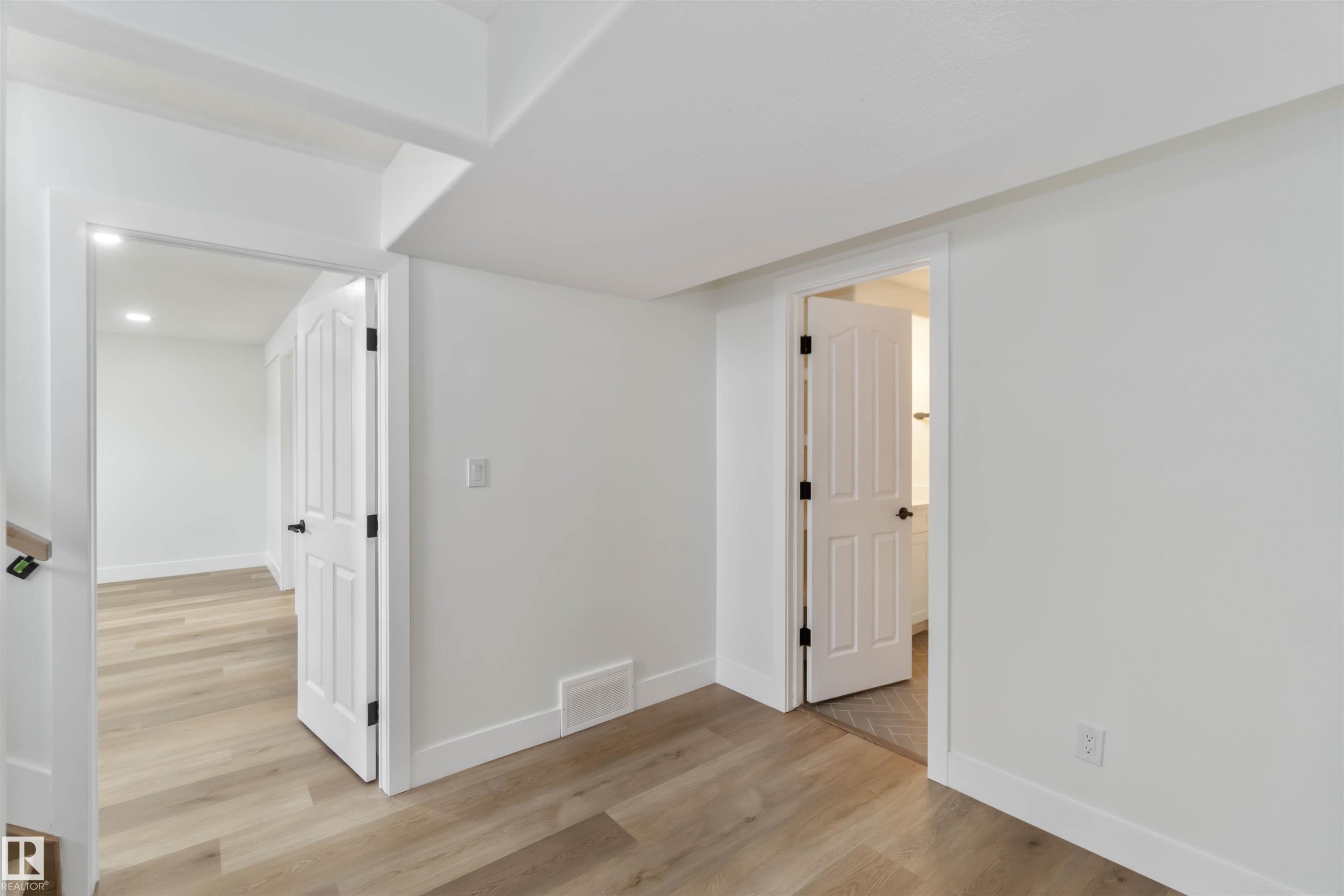 10309 167A Avenue, Edmonton, AB - Indoor Photo Showing Other Room