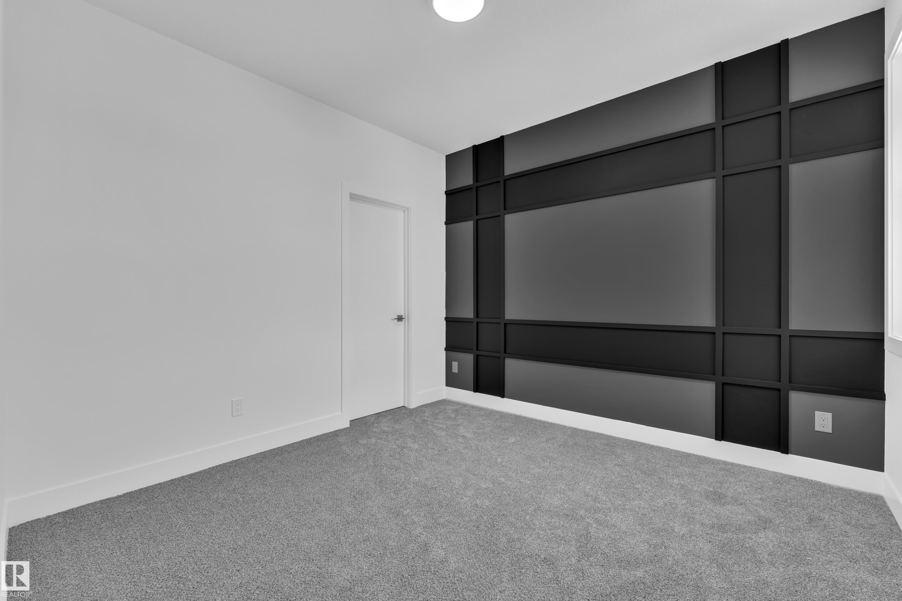 Unfurnished bedroom with carpet and baseboards - 733 Astoria Way, Devon, AB - Indoor Photo Showing Other Room