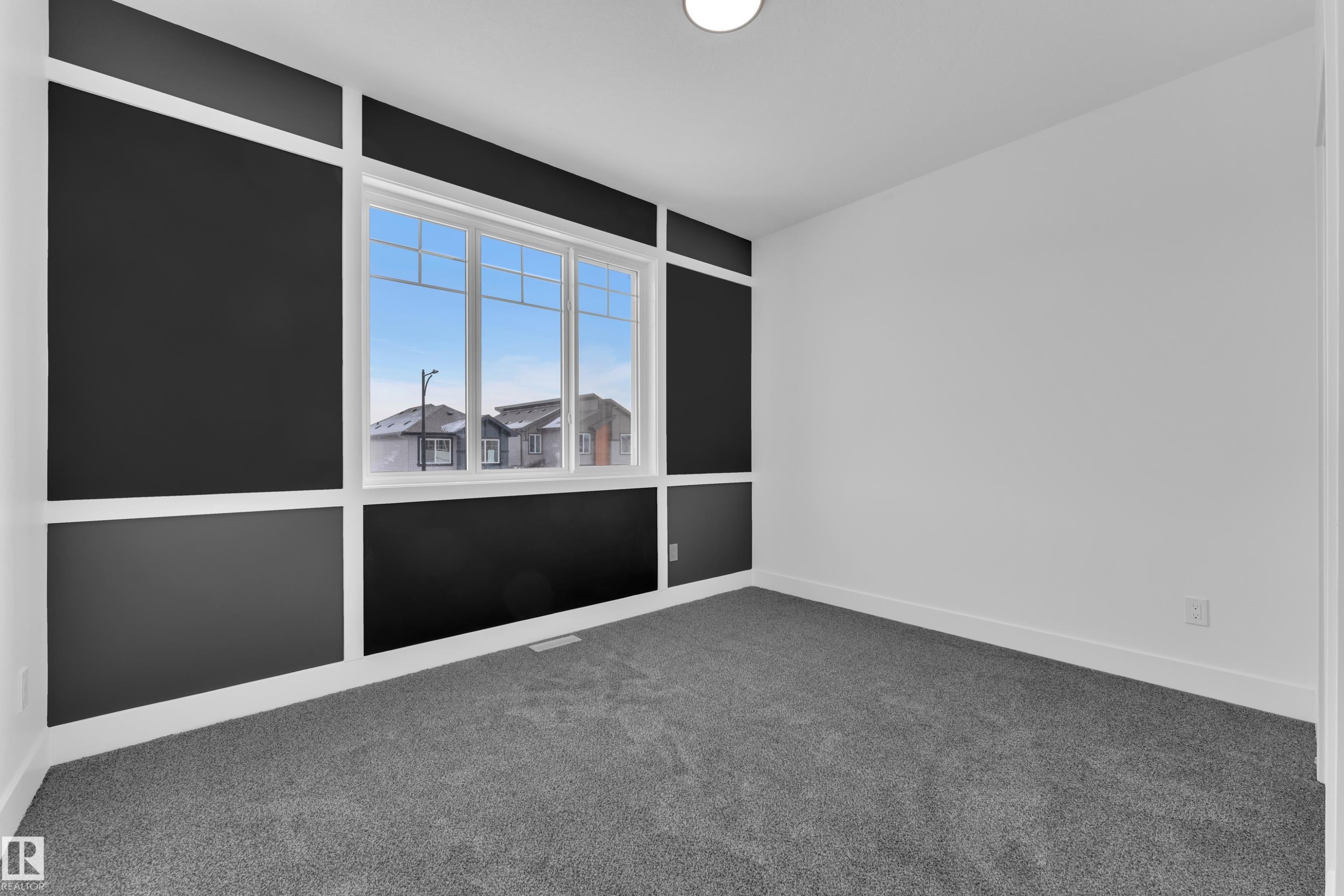 Unfurnished room with carpet floors and baseboards - 737 Astoria Way, Devon, AB - Indoor Photo Showing Other Room