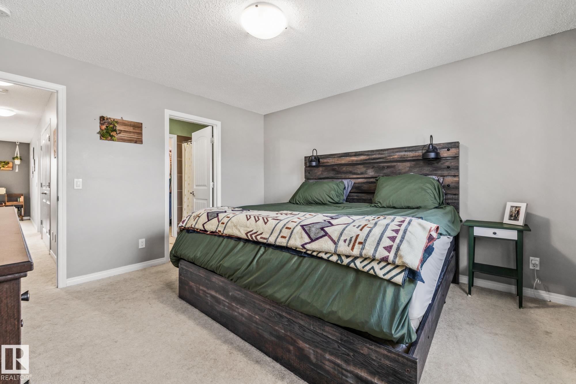 5846 Anthony Crescent, Edmonton, AB - Indoor Photo Showing Bedroom