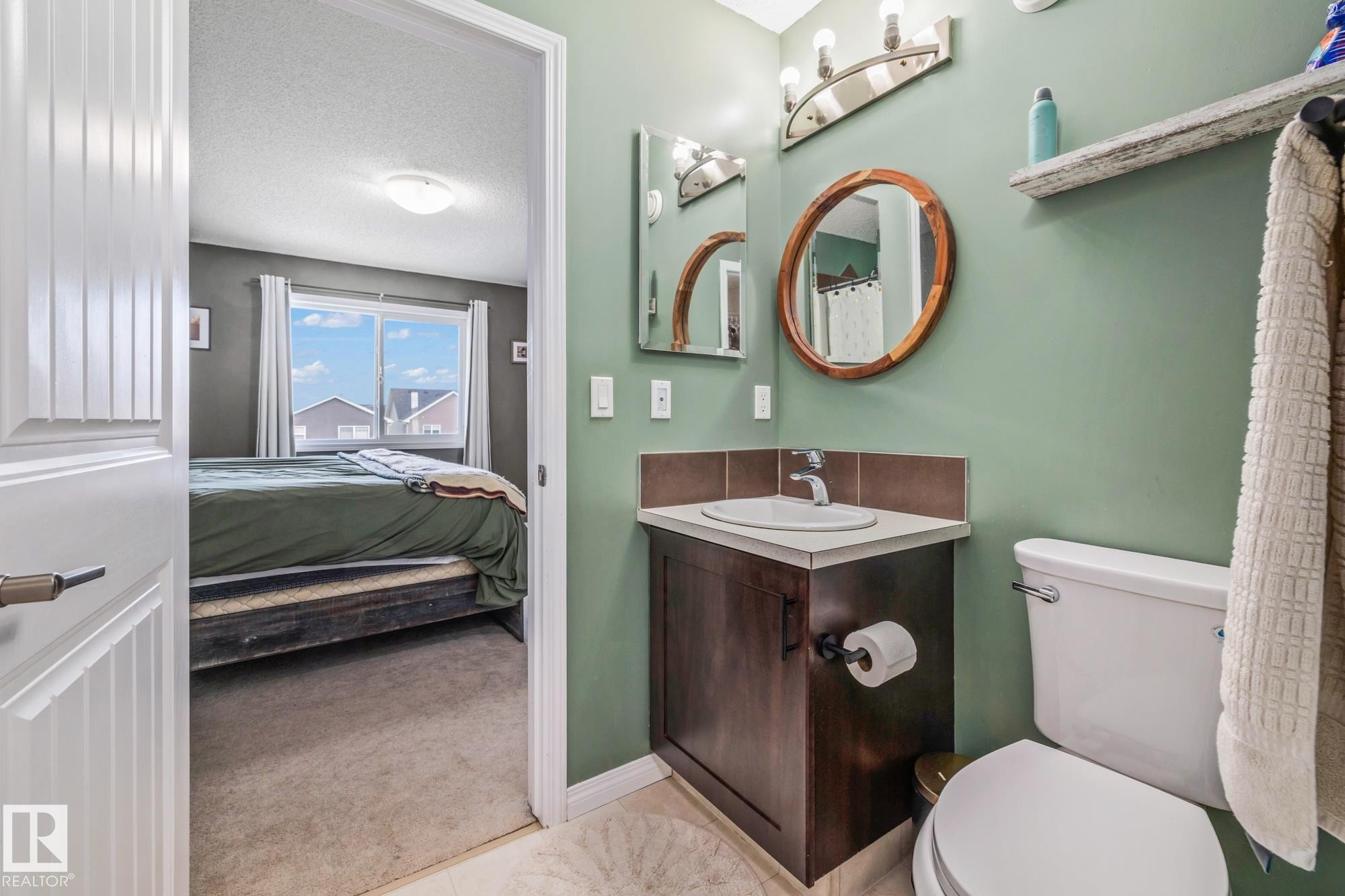 5846 Anthony Crescent, Edmonton, AB - Indoor Photo Showing Bathroom