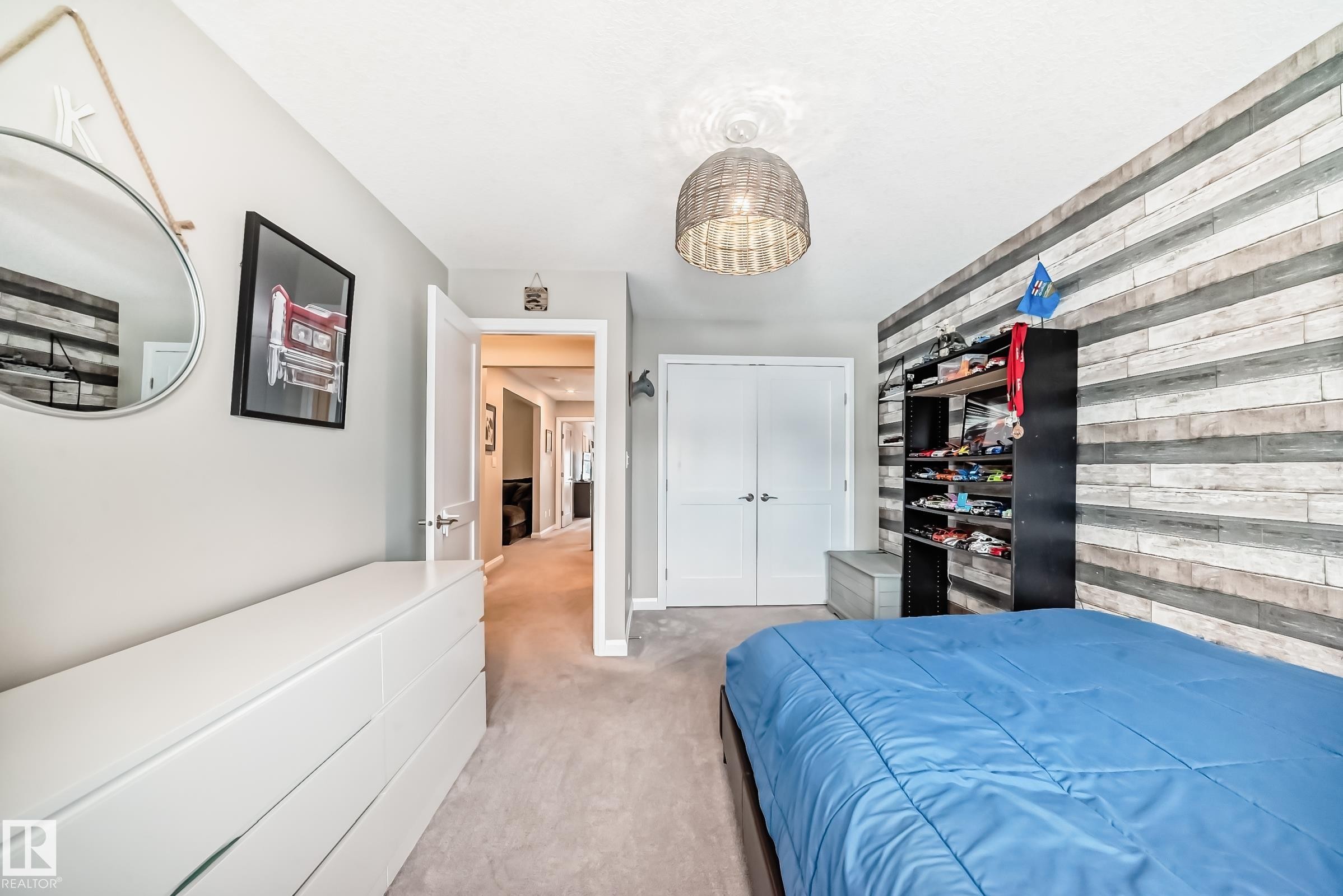 7014 170A Avenue, Edmonton, AB - Indoor Photo Showing Bedroom