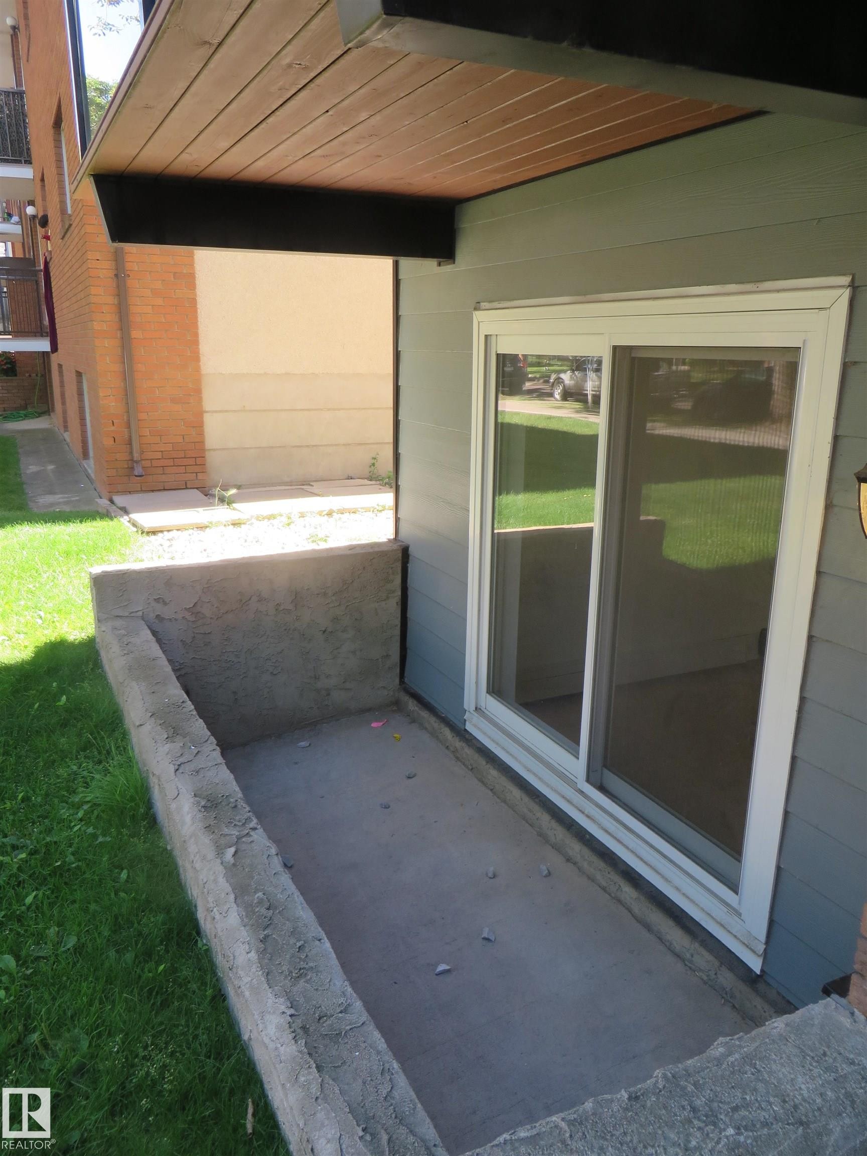 102 10547 83 Avenue, Edmonton, AB - Outdoor With Exterior