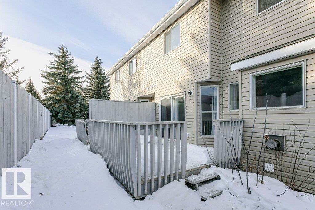 3 20 Deerbourne Drive, St. Albert, AB - Outdoor