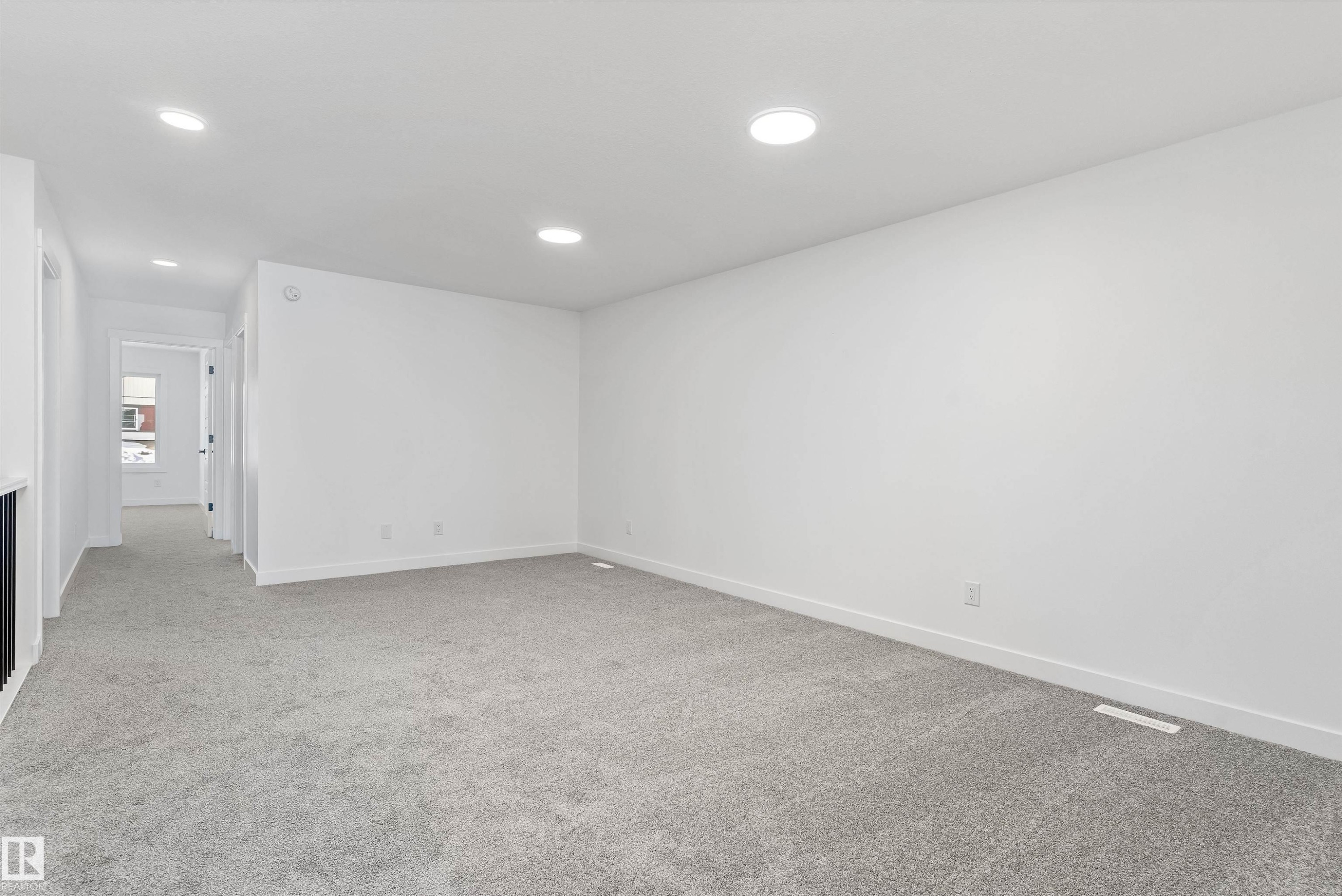 748 Astoria Way, Devon, AB - Indoor Photo Showing Other Room