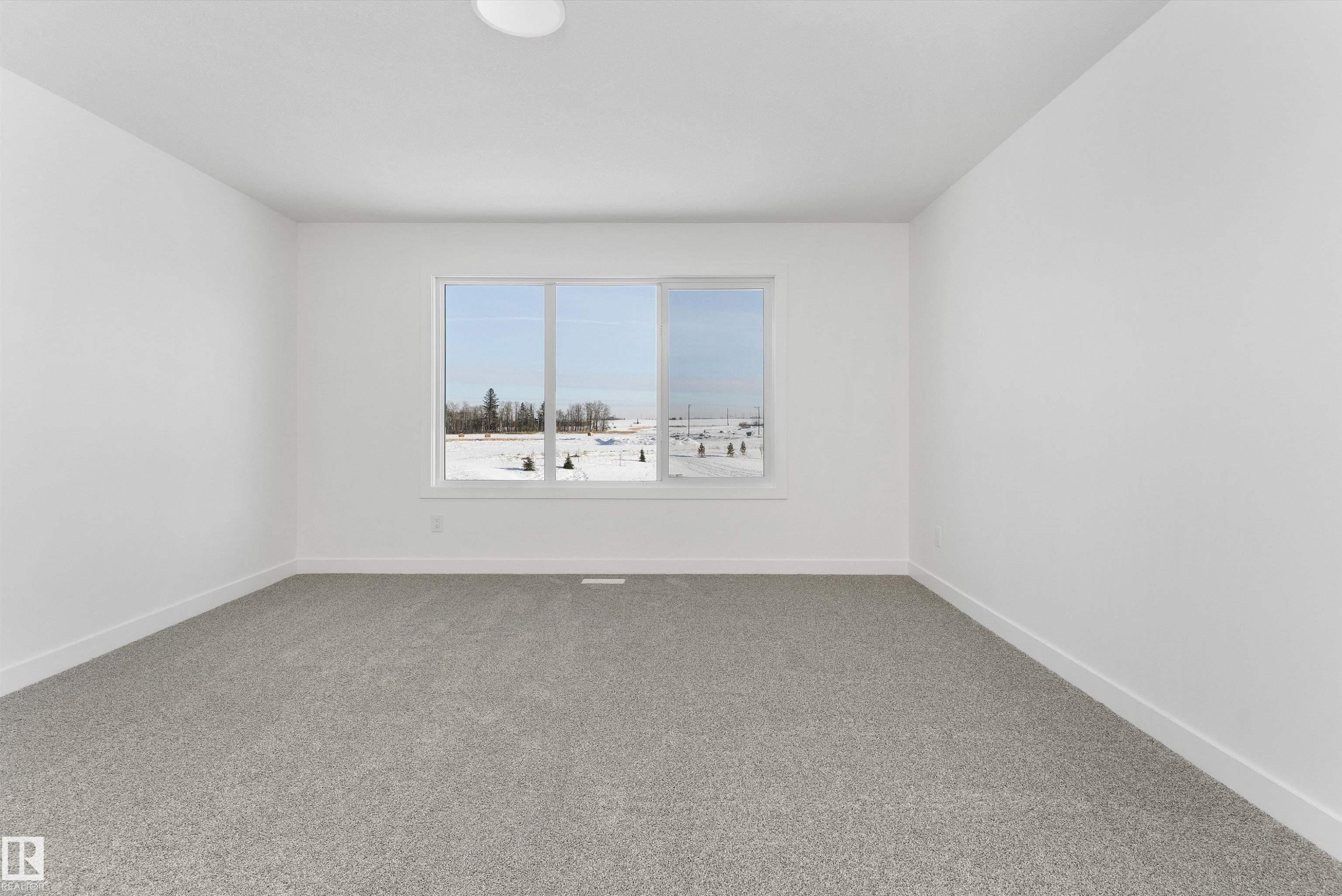 748 Astoria Way, Devon, AB - Indoor Photo Showing Other Room