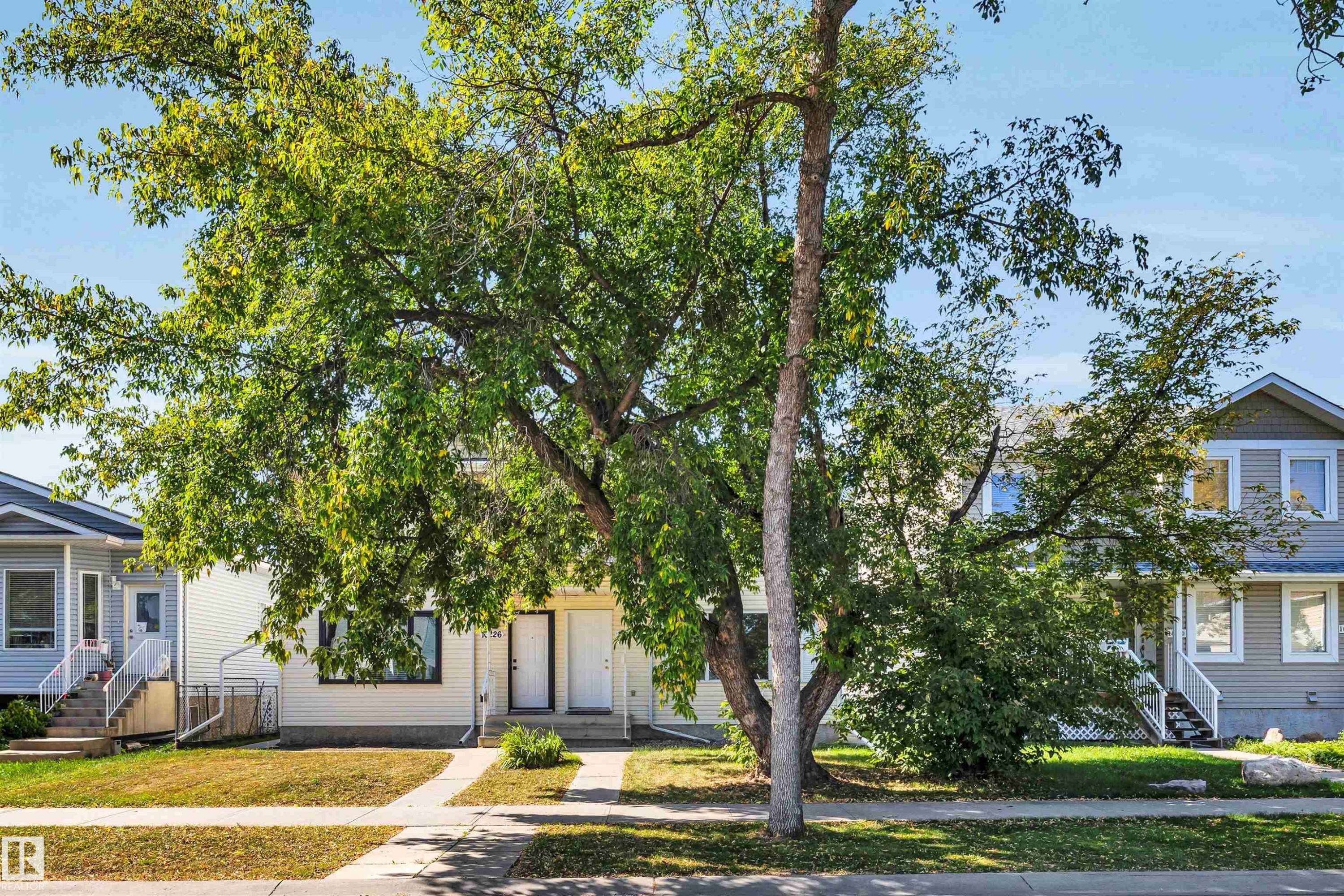 10228 152 Street, Edmonton, AB - Outdoor With Facade