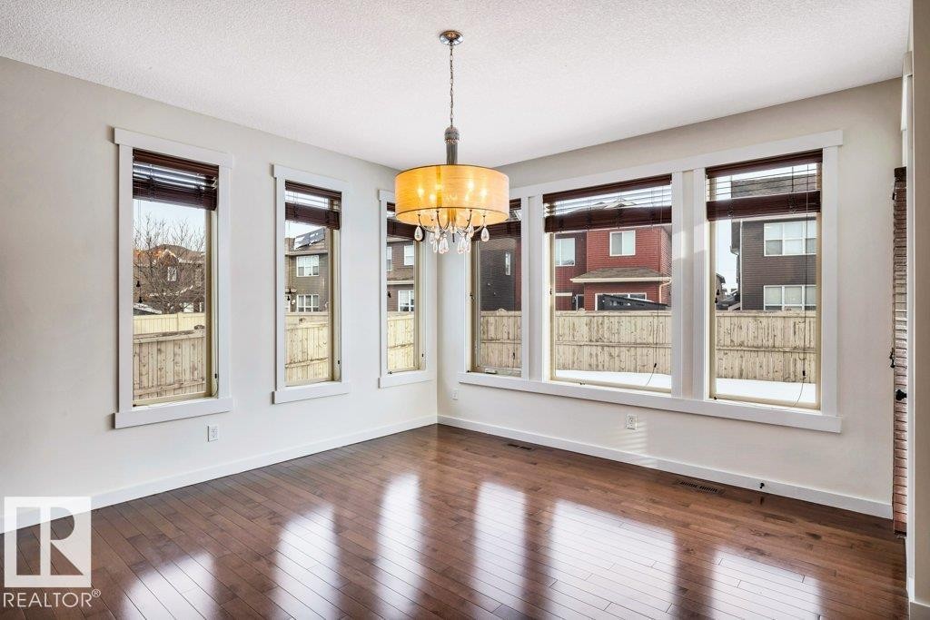 4450 Crabapple Landing, Edmonton, AB - Indoor Photo Showing Other Room