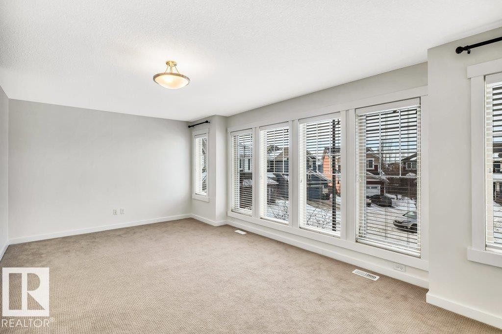 4450 Crabapple Landing, Edmonton, AB - Indoor Photo Showing Other Room