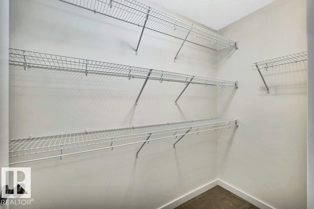 4450 Crabapple Landing, Edmonton, AB - Indoor With Storage