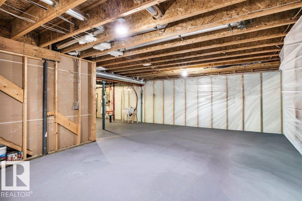 4450 Crabapple Landing, Edmonton, AB - Indoor Photo Showing Basement