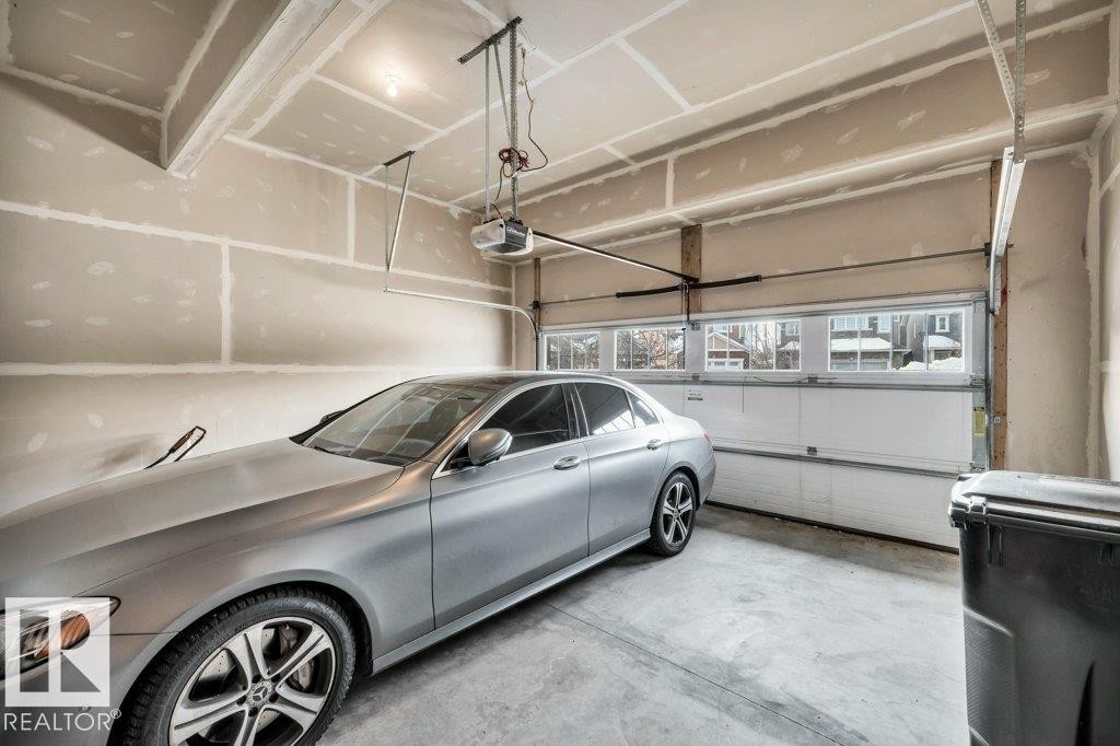 4450 Crabapple Landing, Edmonton, AB - Indoor Photo Showing Garage