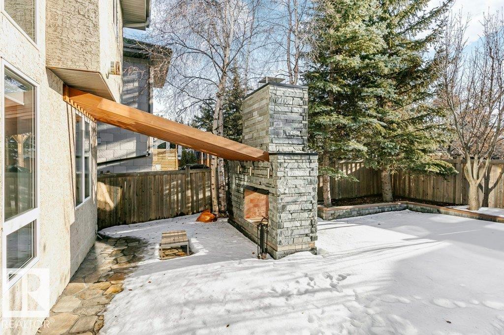 Fenced backyard with a patio area - 1579 Hector Road, Edmonton, AB - Outdoor