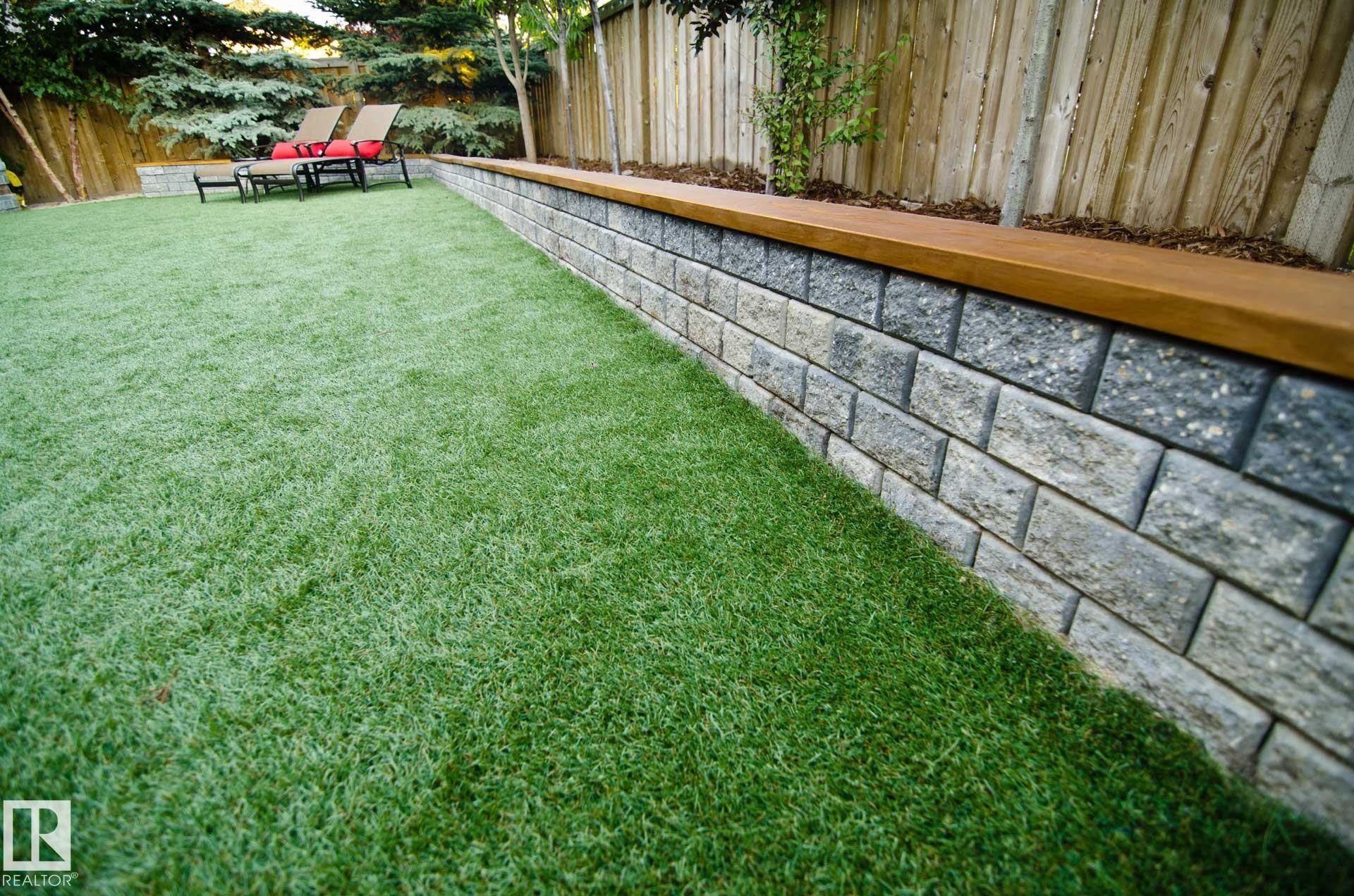 1579 Hector Road, Edmonton, AB - Outdoor