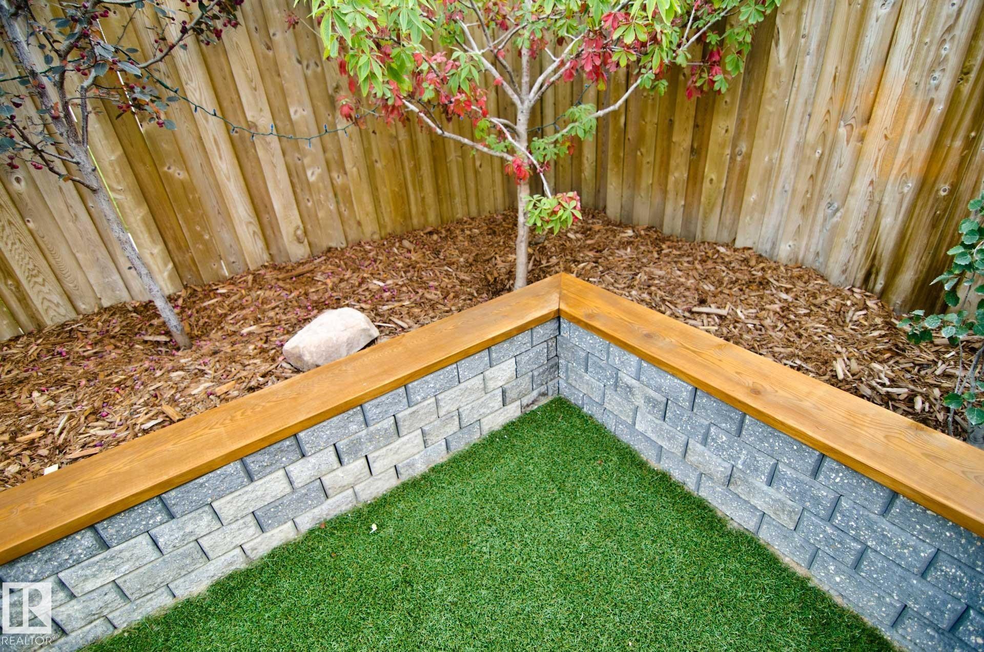 1579 Hector Road, Edmonton, AB - Indoor