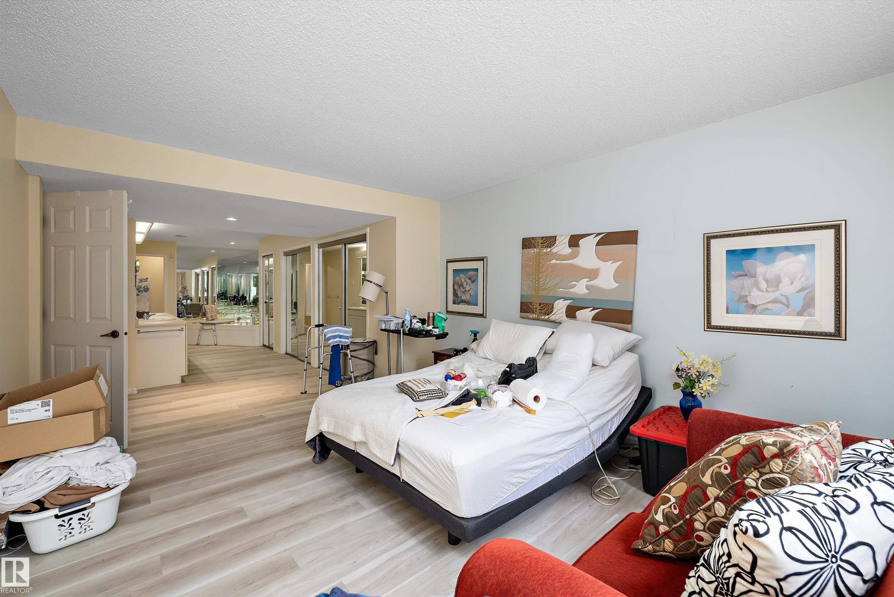 1027 109 Street, Edmonton, AB - Indoor Photo Showing Bedroom