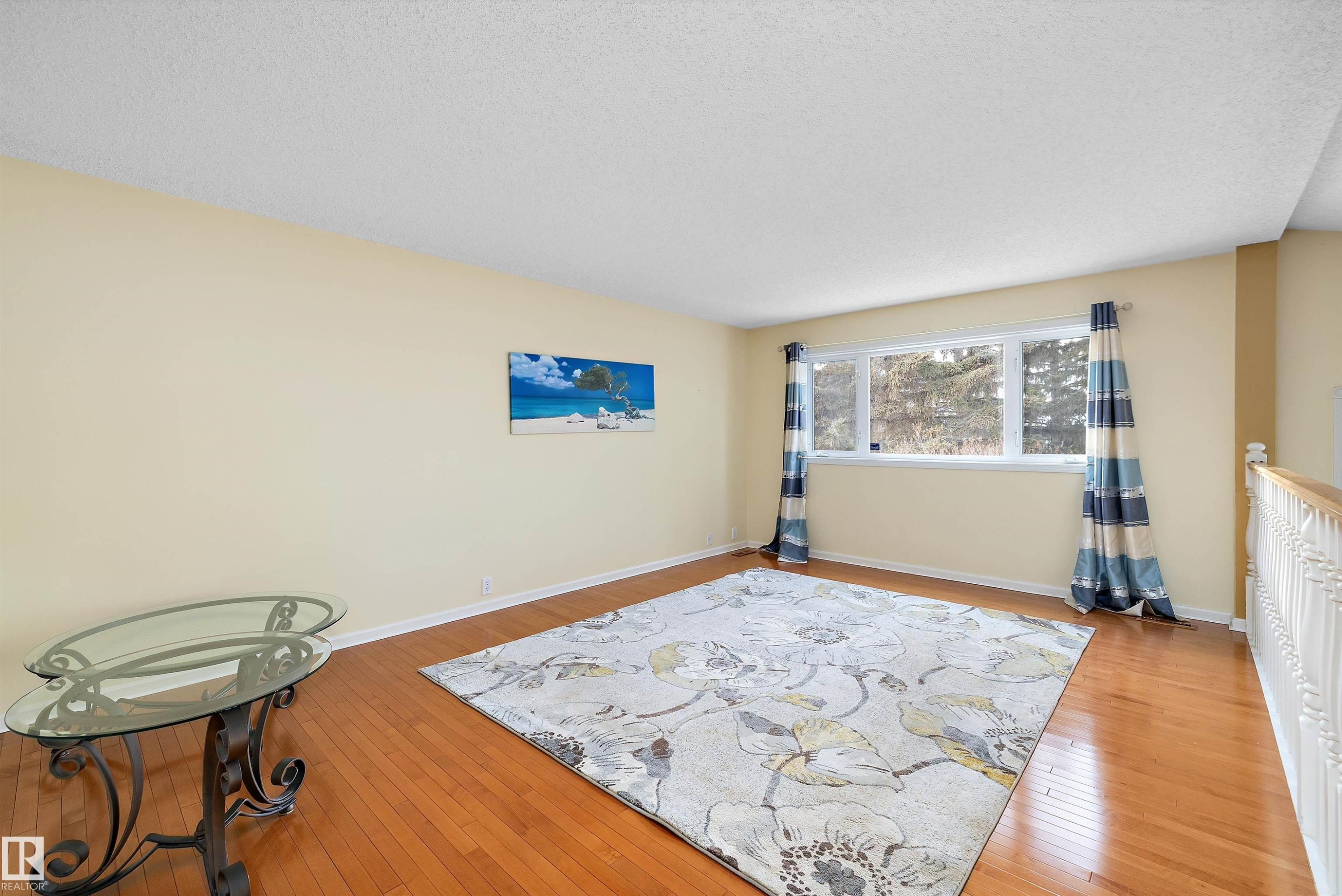 1027 109 Street, Edmonton, AB - Indoor With Fireplace