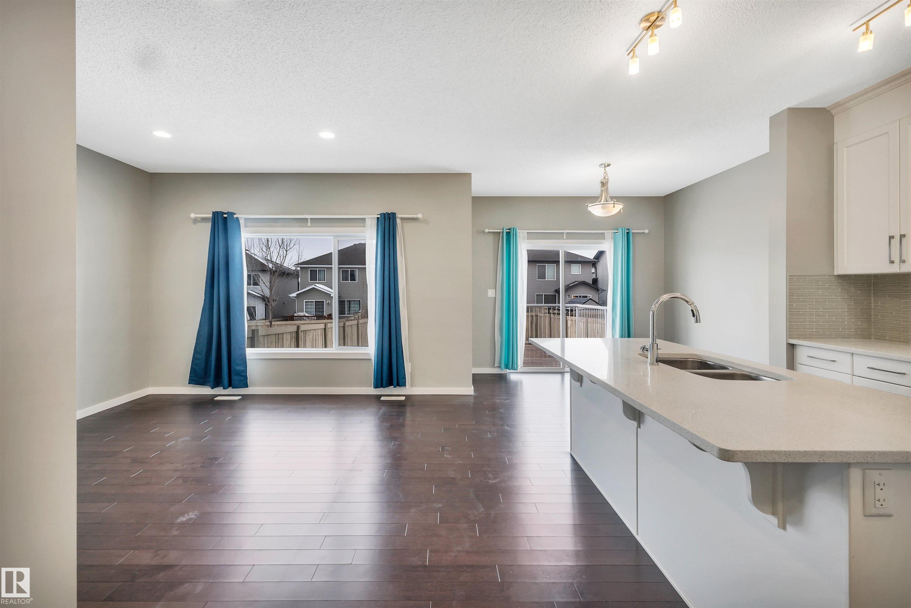 4442 5A Street, Edmonton, AB - Indoor Photo Showing Kitchen With Double Sink