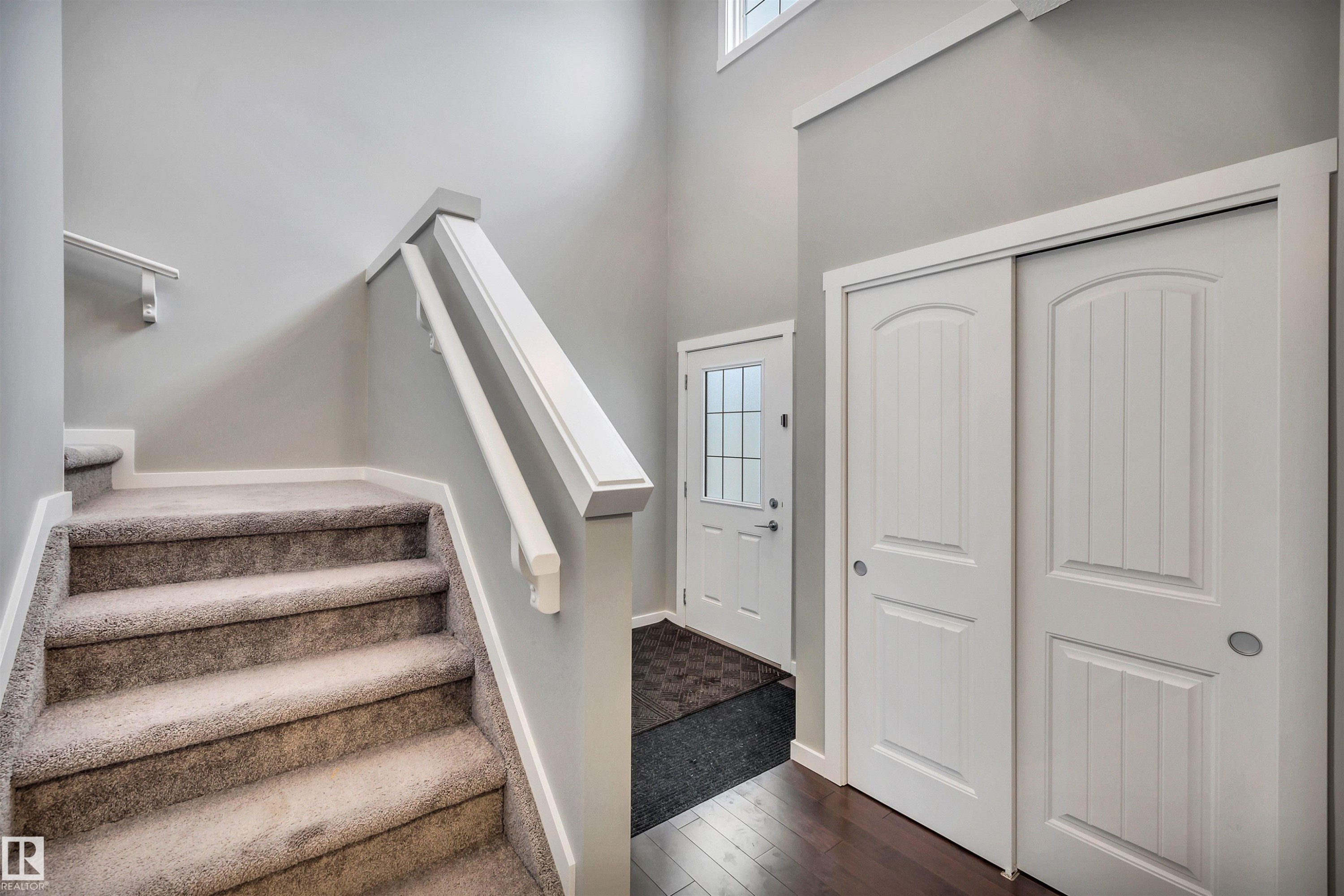 4442 5A Street, Edmonton, AB - Indoor Photo Showing Other Room