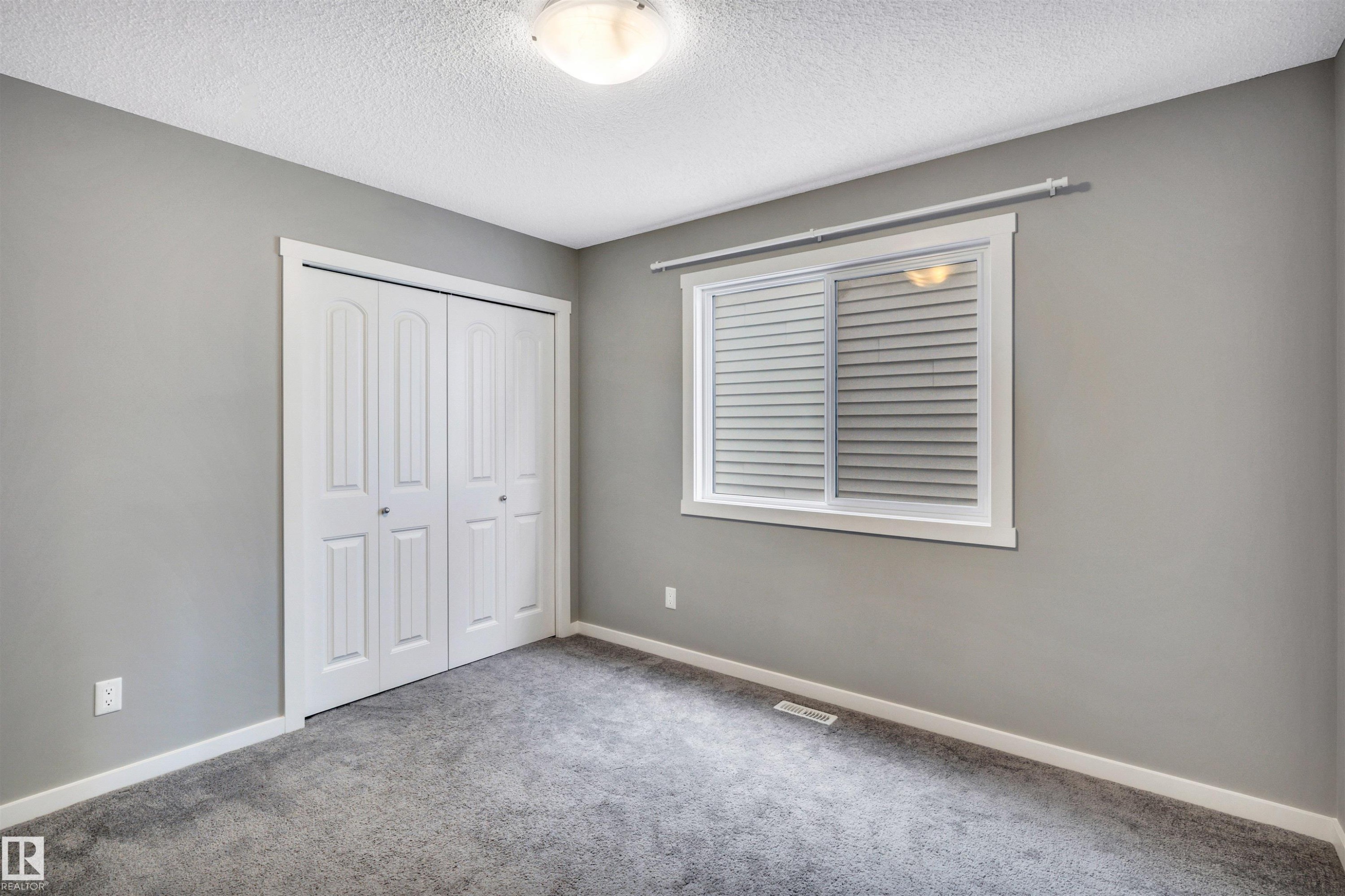4442 5A Street, Edmonton, AB - Indoor