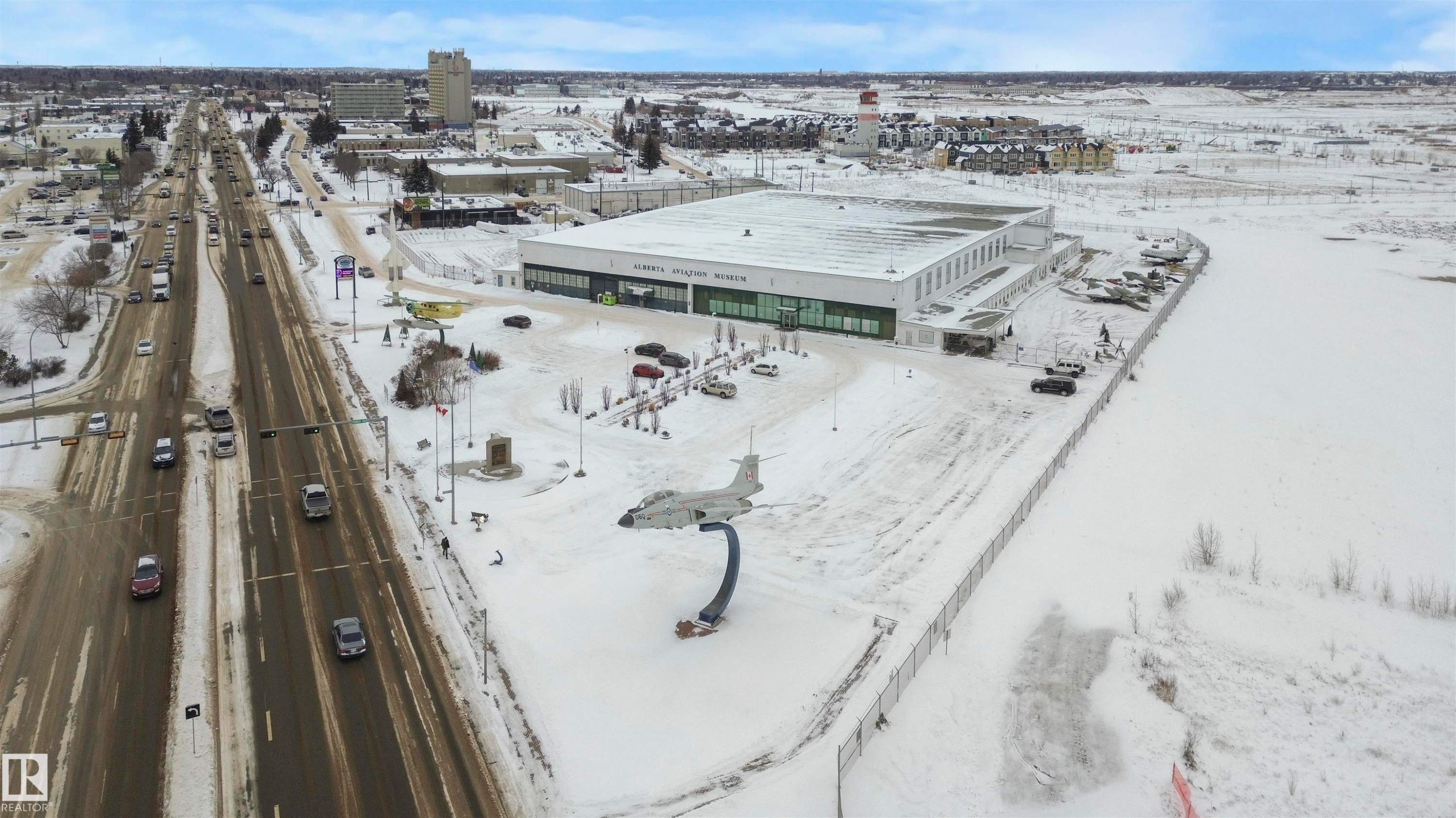 2750 Blatchford Road Nw, Edmonton, AB - Outdoor With View