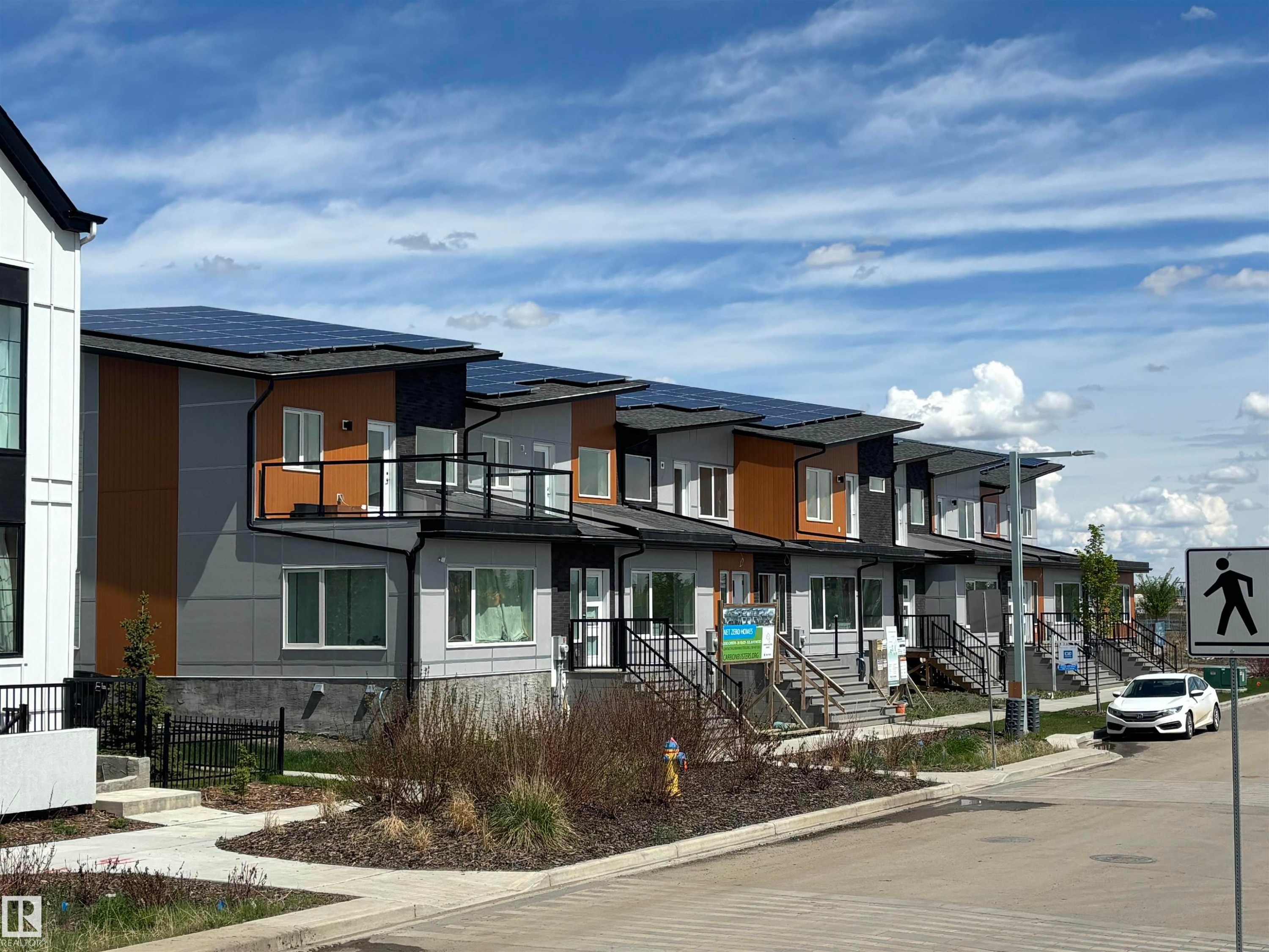 2750 Blatchford Road Nw, Edmonton, AB - Outdoor With Balcony