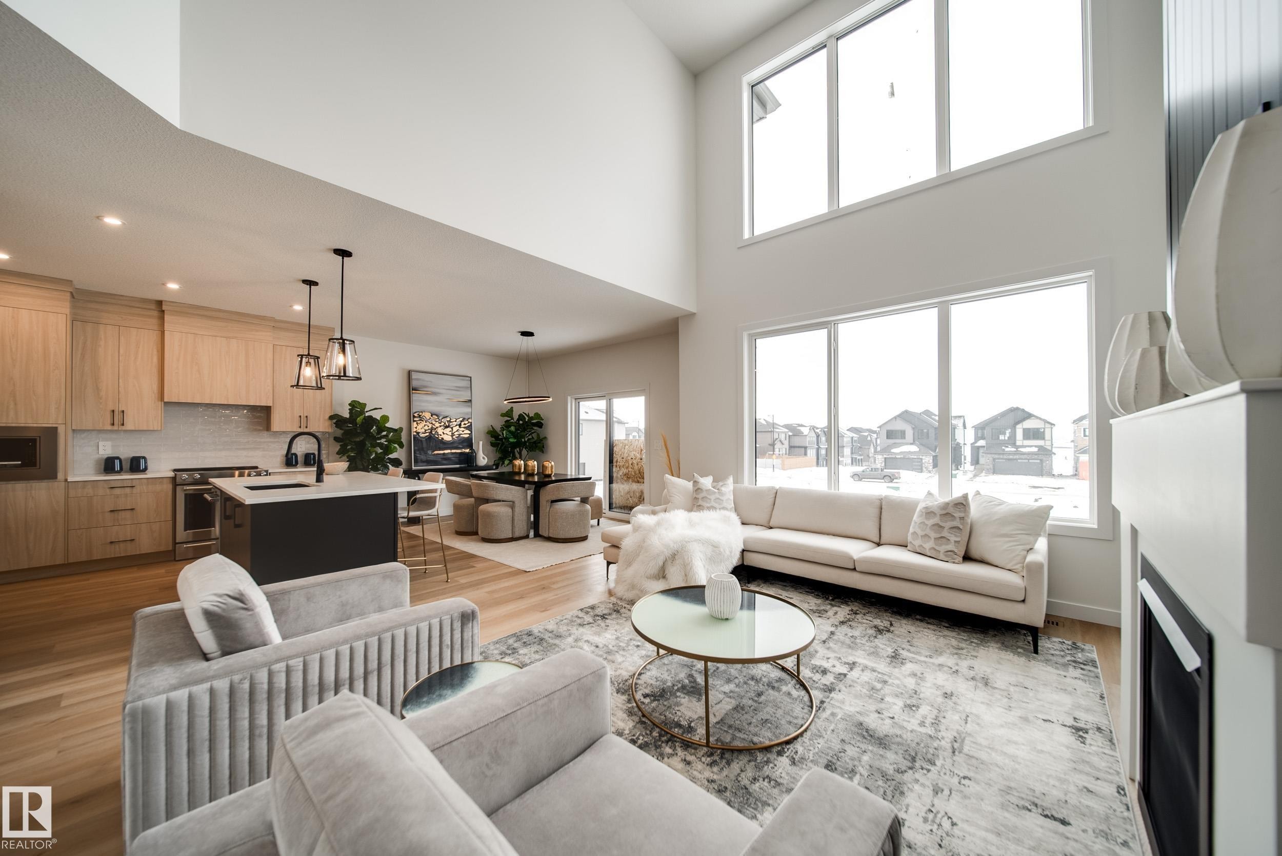 3 Cloutier Close, St. Albert, AB - Indoor Photo Showing Living Room
