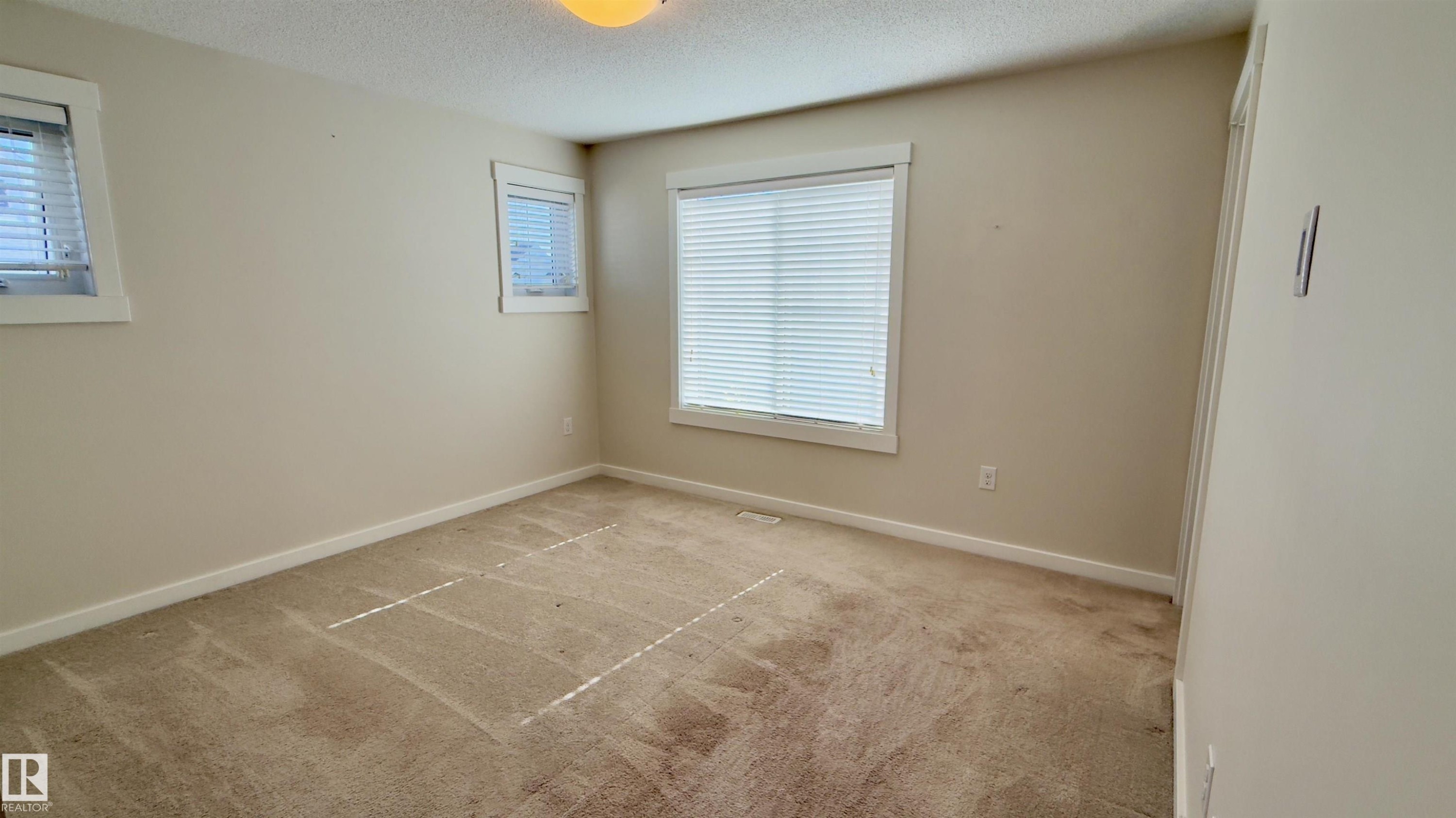 96 903 Crystallina Nera Way, Edmonton, AB - Indoor Photo Showing Other Room