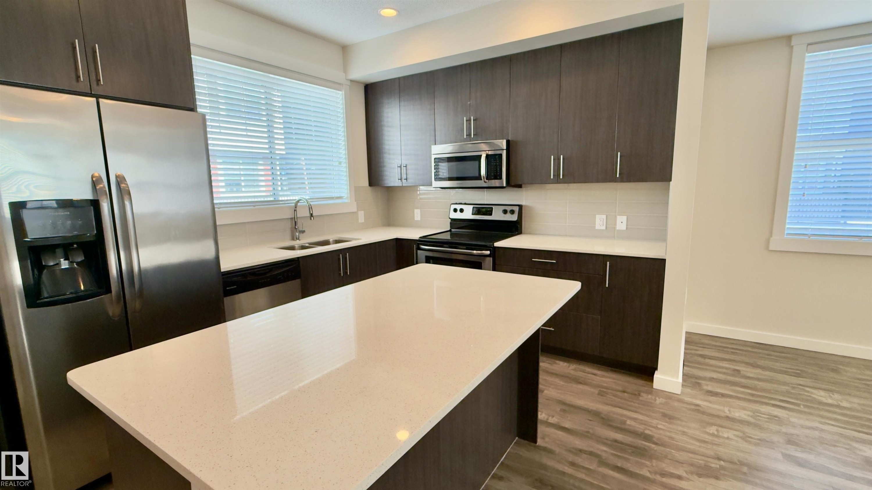 96 903 Crystallina Nera Way, Edmonton, AB - Indoor Photo Showing Kitchen With Double Sink With Upgraded Kitchen
