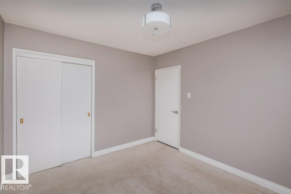 5304 92 Avenue, Edmonton, AB - Indoor Photo Showing Other Room