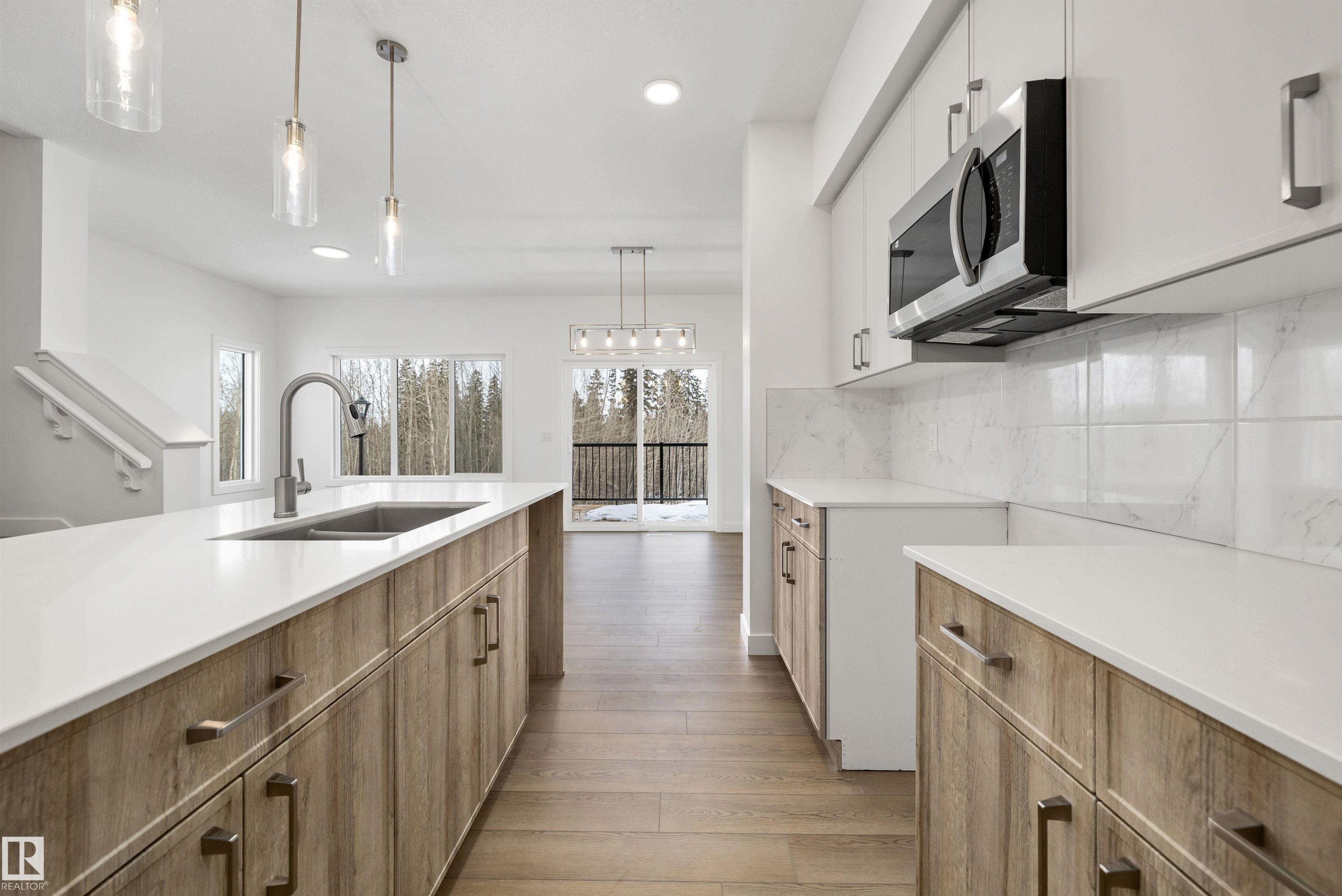 4188 Kinglet Drive, Edmonton, AB - Indoor Photo Showing Kitchen With Double Sink