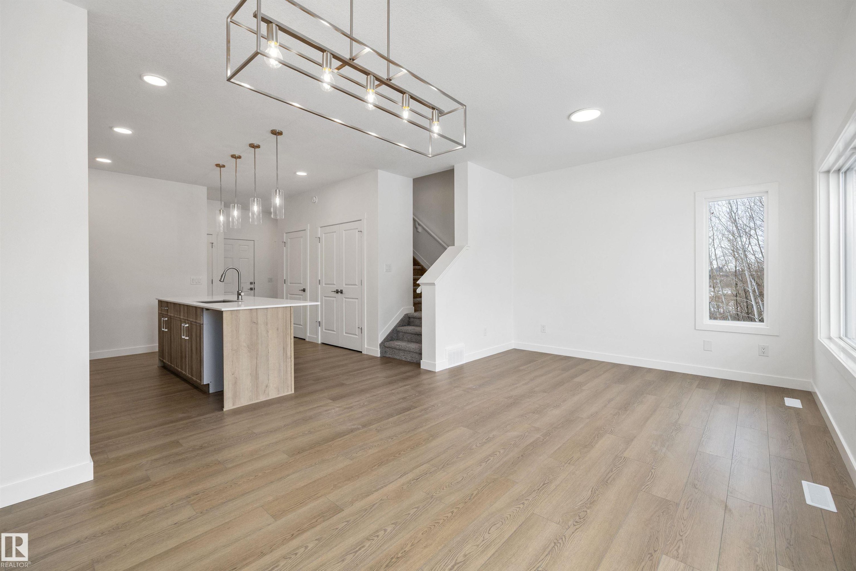 4188 Kinglet Drive, Edmonton, AB - Indoor Photo Showing Other Room