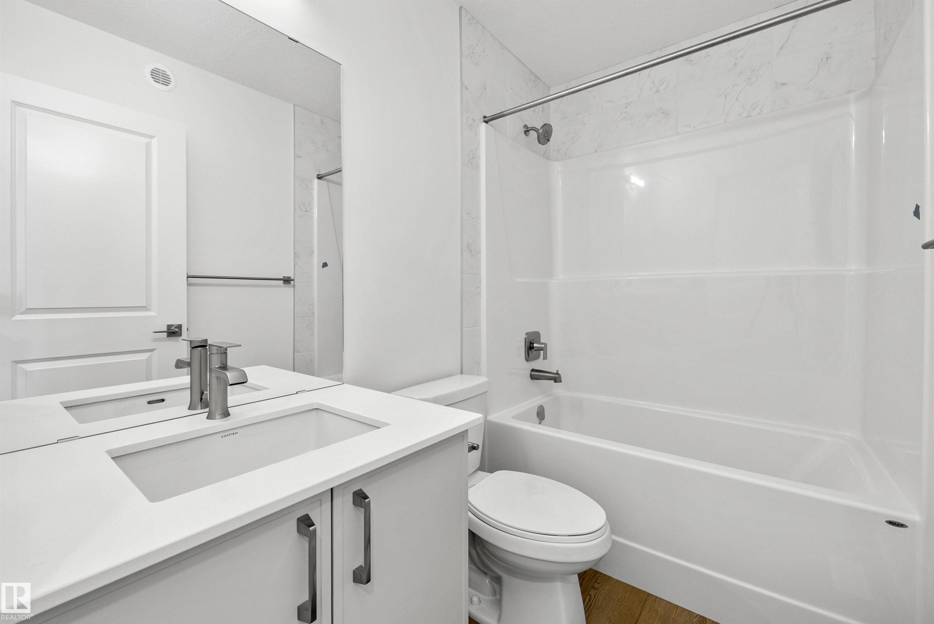 4188 Kinglet Drive, Edmonton, AB - Indoor Photo Showing Bathroom