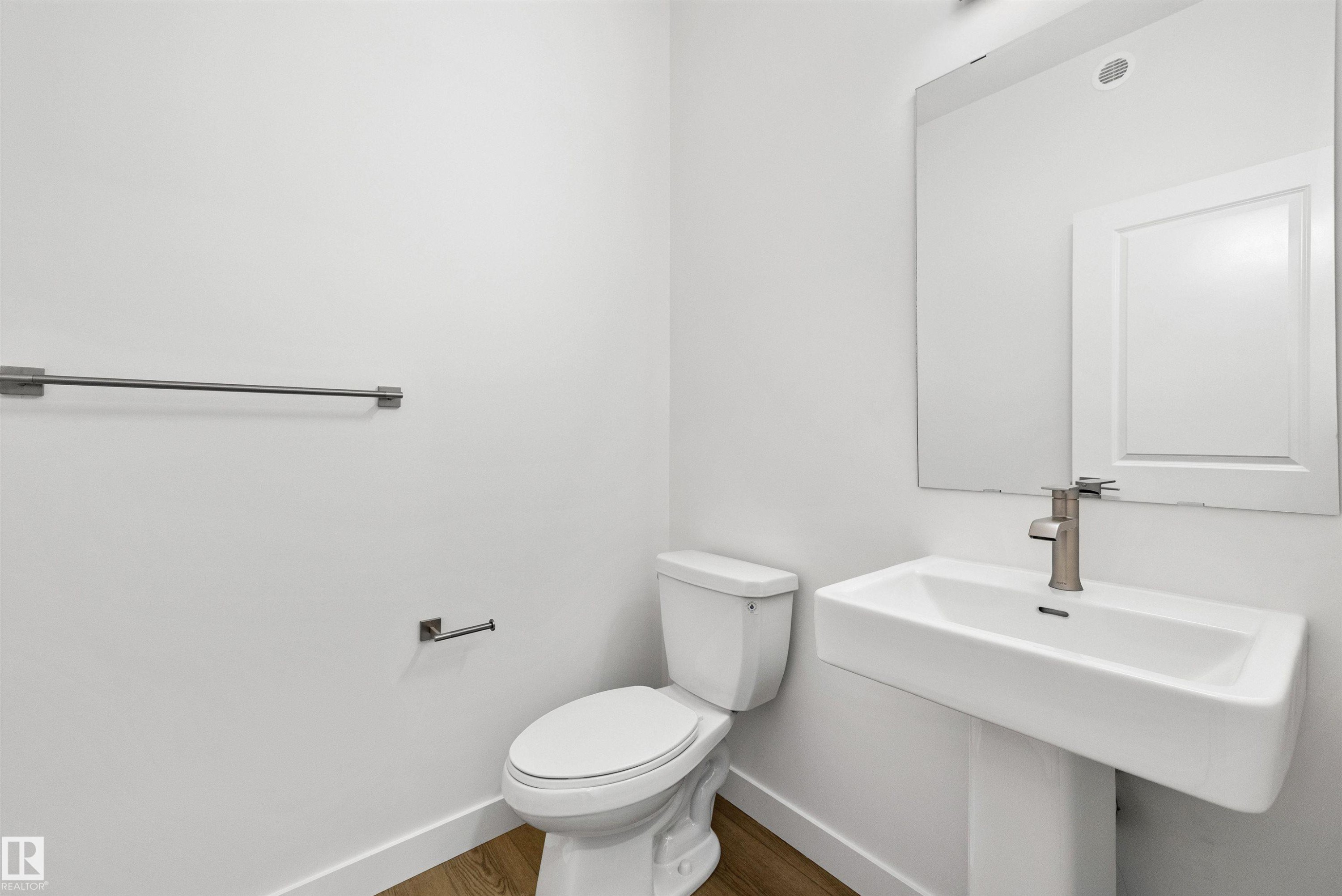 4188 Kinglet Drive, Edmonton, AB - Indoor Photo Showing Bathroom