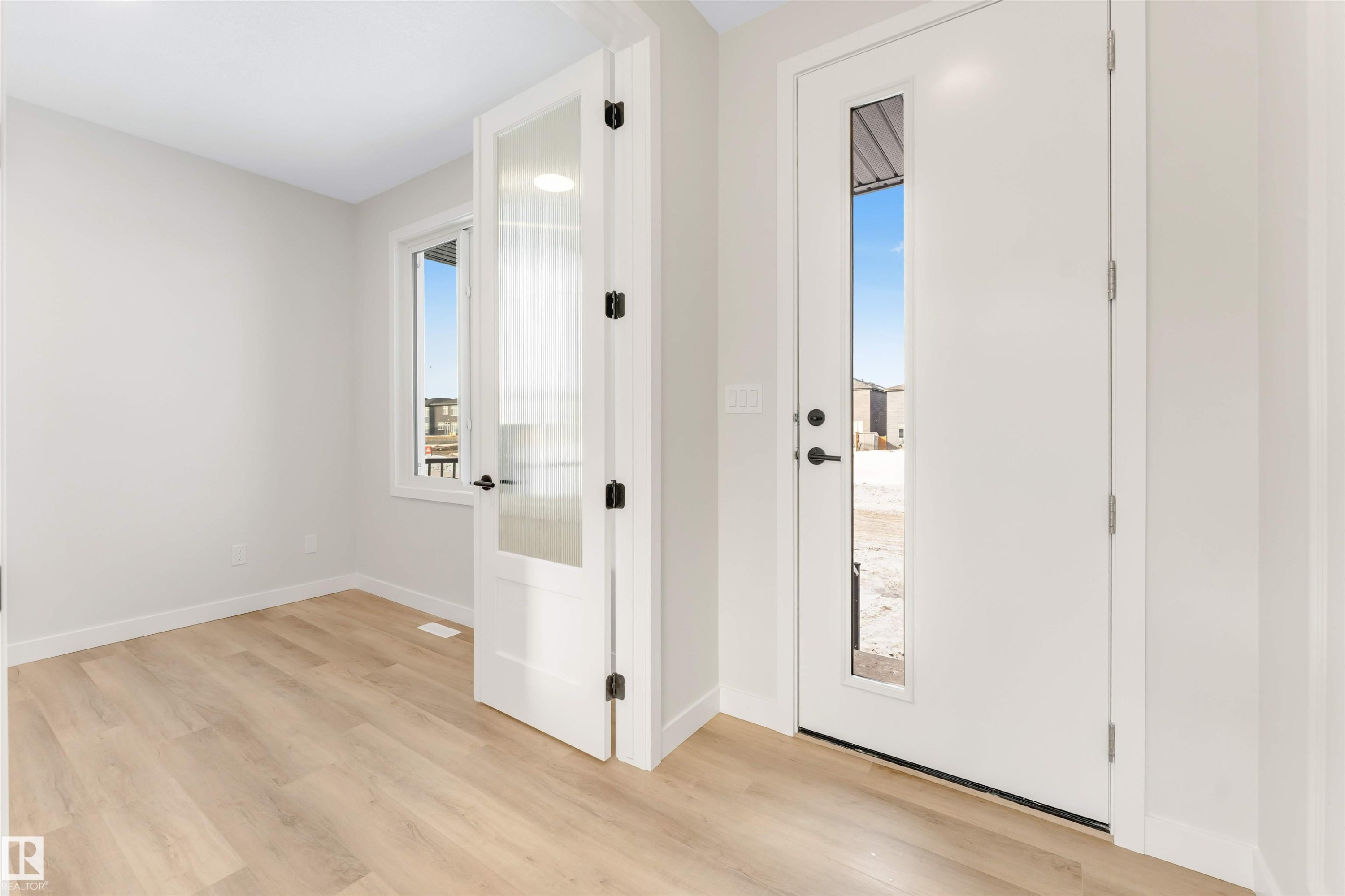 5807 Kootook Link Link, Edmonton, AB - Indoor Photo Showing Other Room