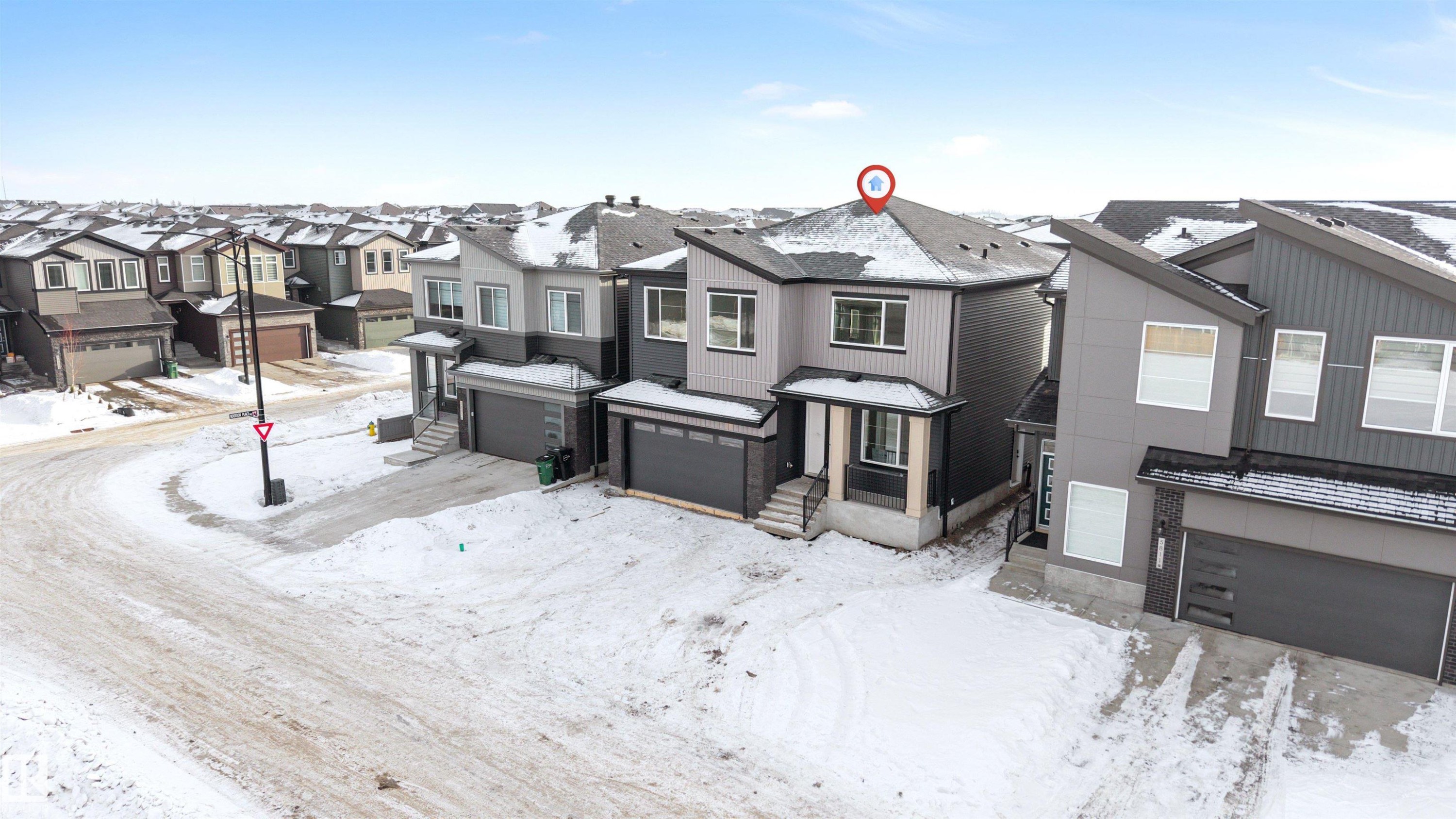 5807 Kootook Link Link, Edmonton, AB - Outdoor With Facade